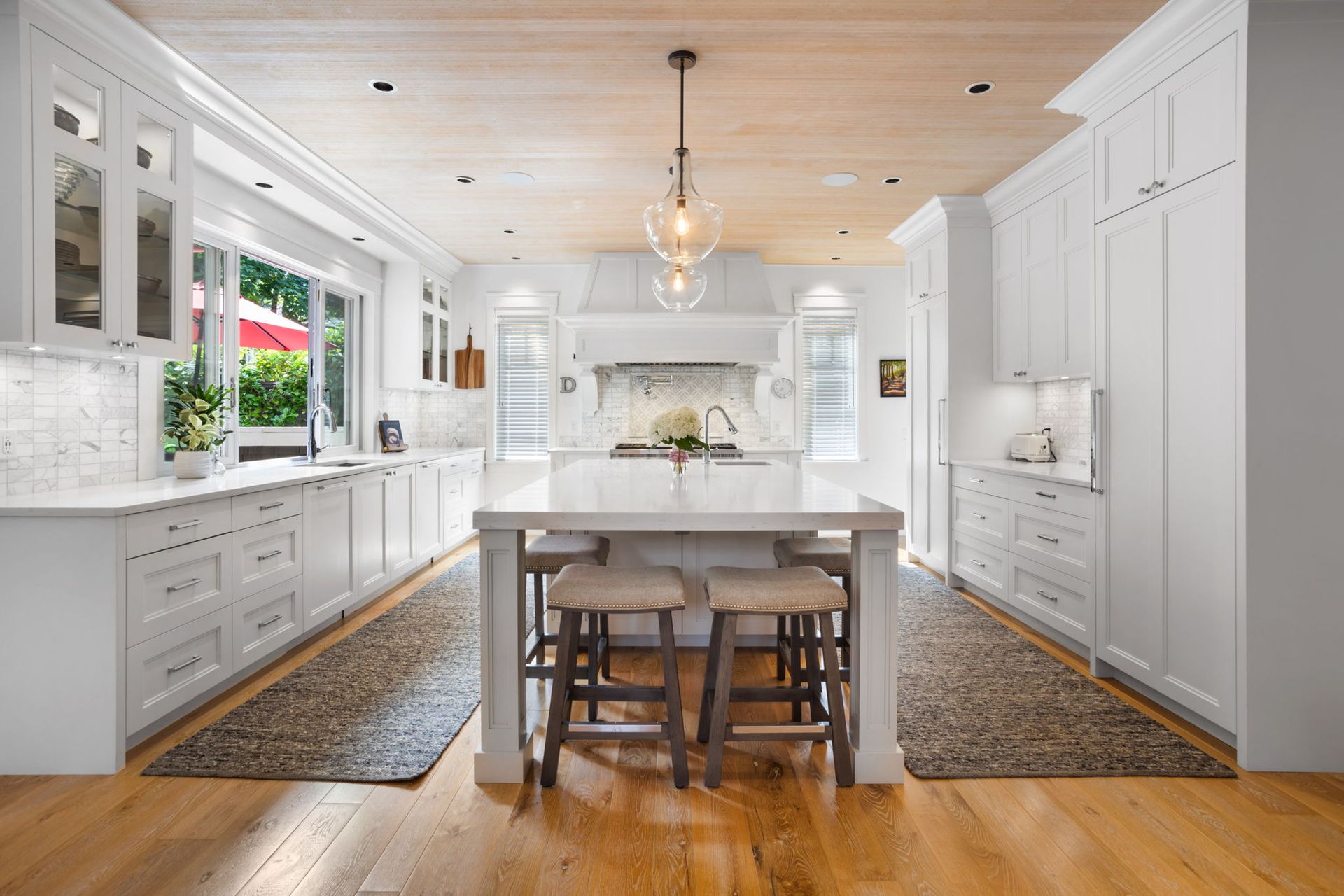 at 4326 Erwin Drive, Cypress, West Vancouver