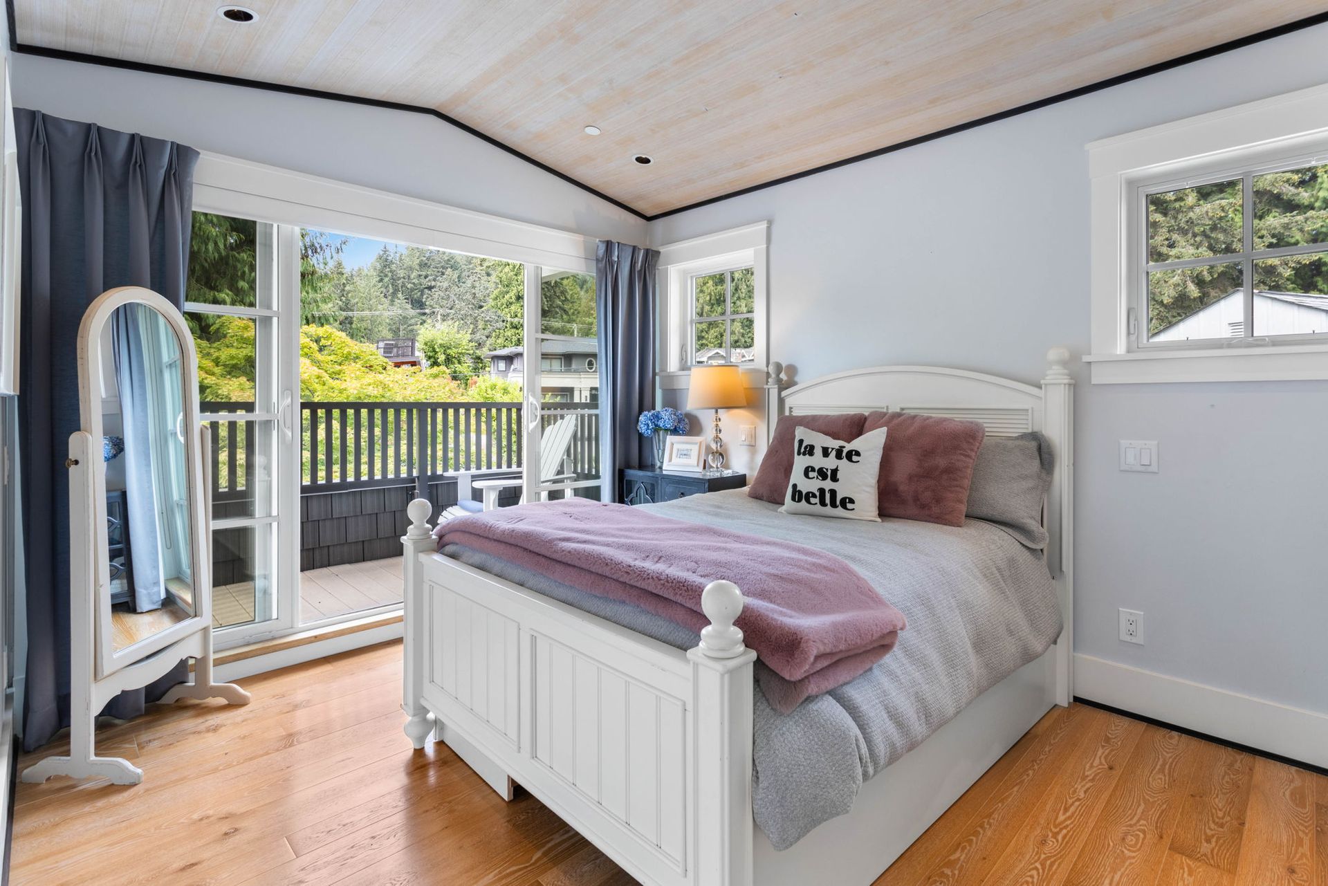 at 4326 Erwin Drive, Cypress, West Vancouver
