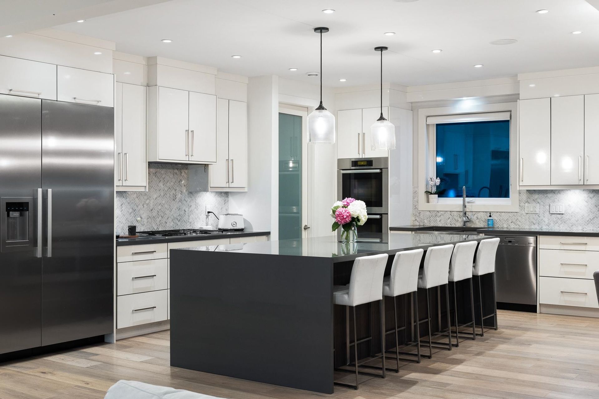009 at 741 Winona Avenue, Canyon Heights NV, North Vancouver