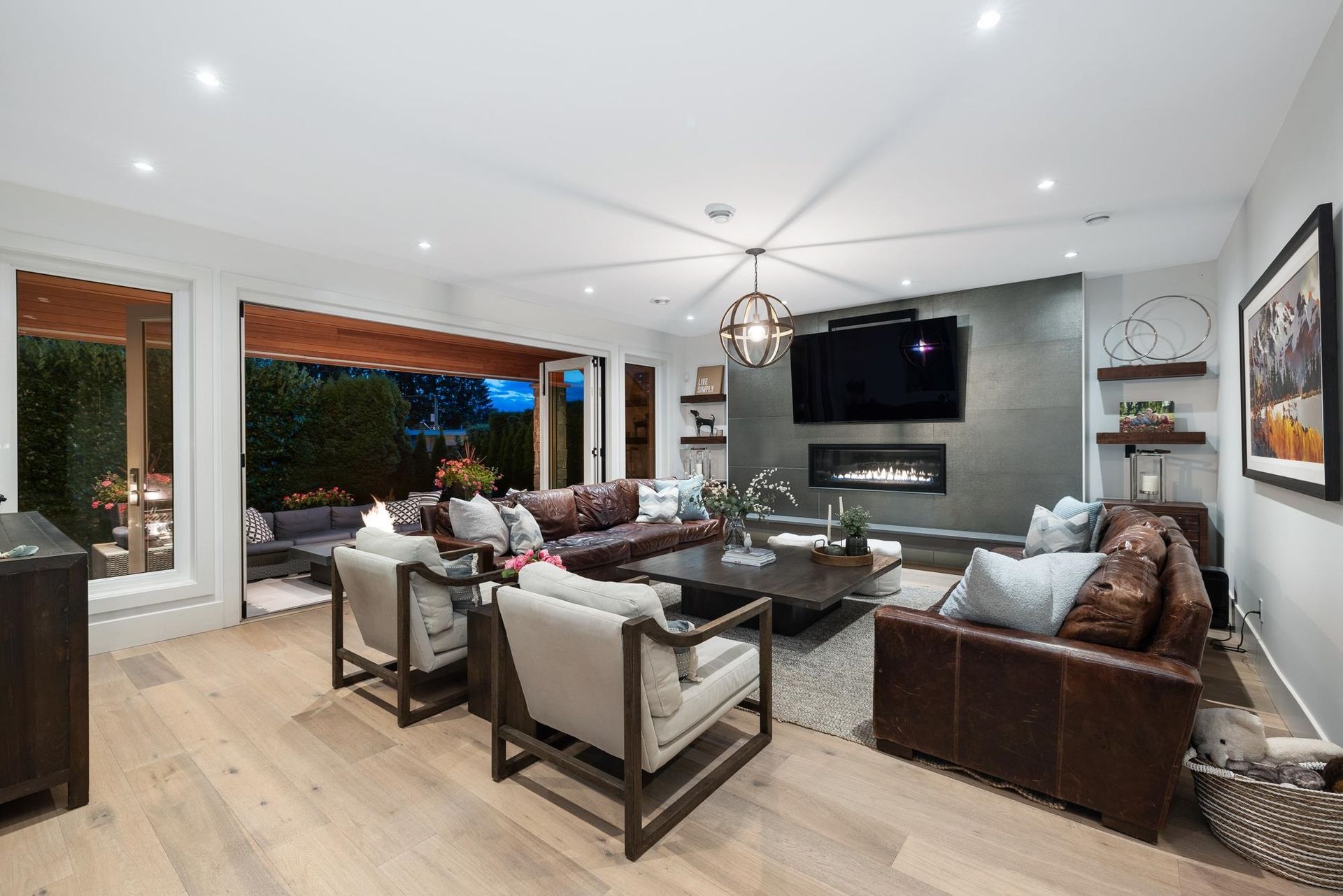 014 at 741 Winona Avenue, Canyon Heights NV, North Vancouver