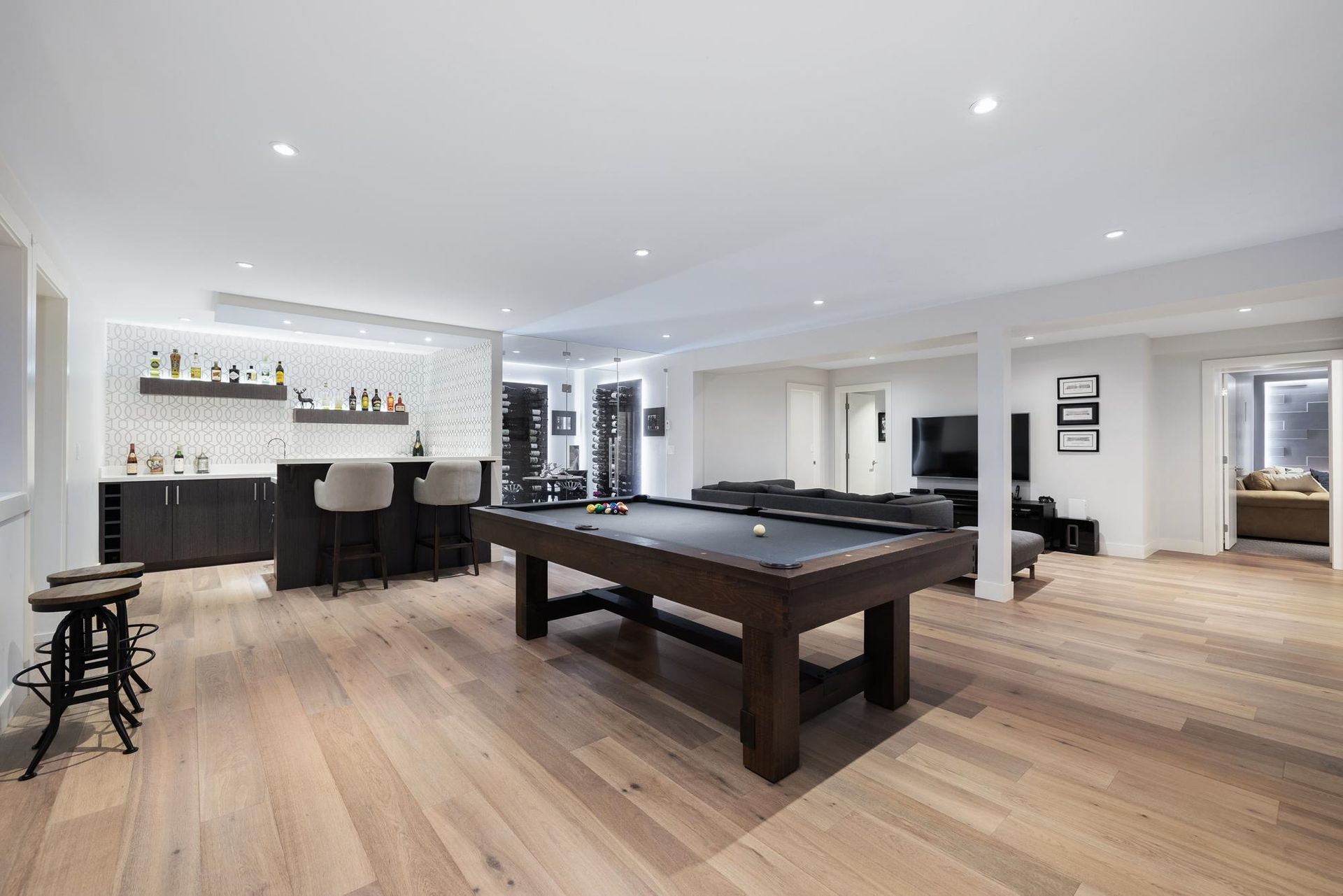030 at 741 Winona Avenue, Canyon Heights NV, North Vancouver