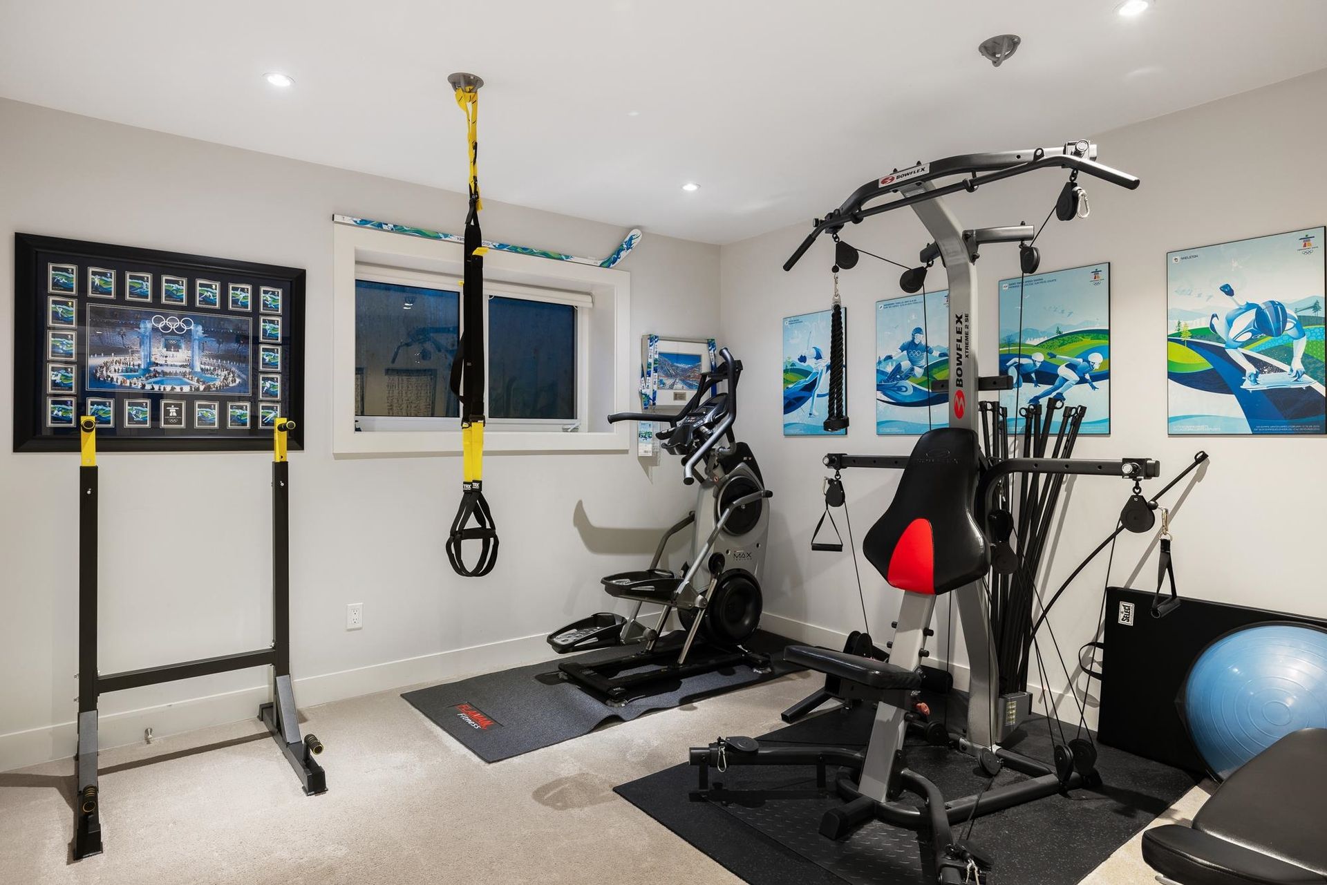 034 at 741 Winona Avenue, Canyon Heights NV, North Vancouver