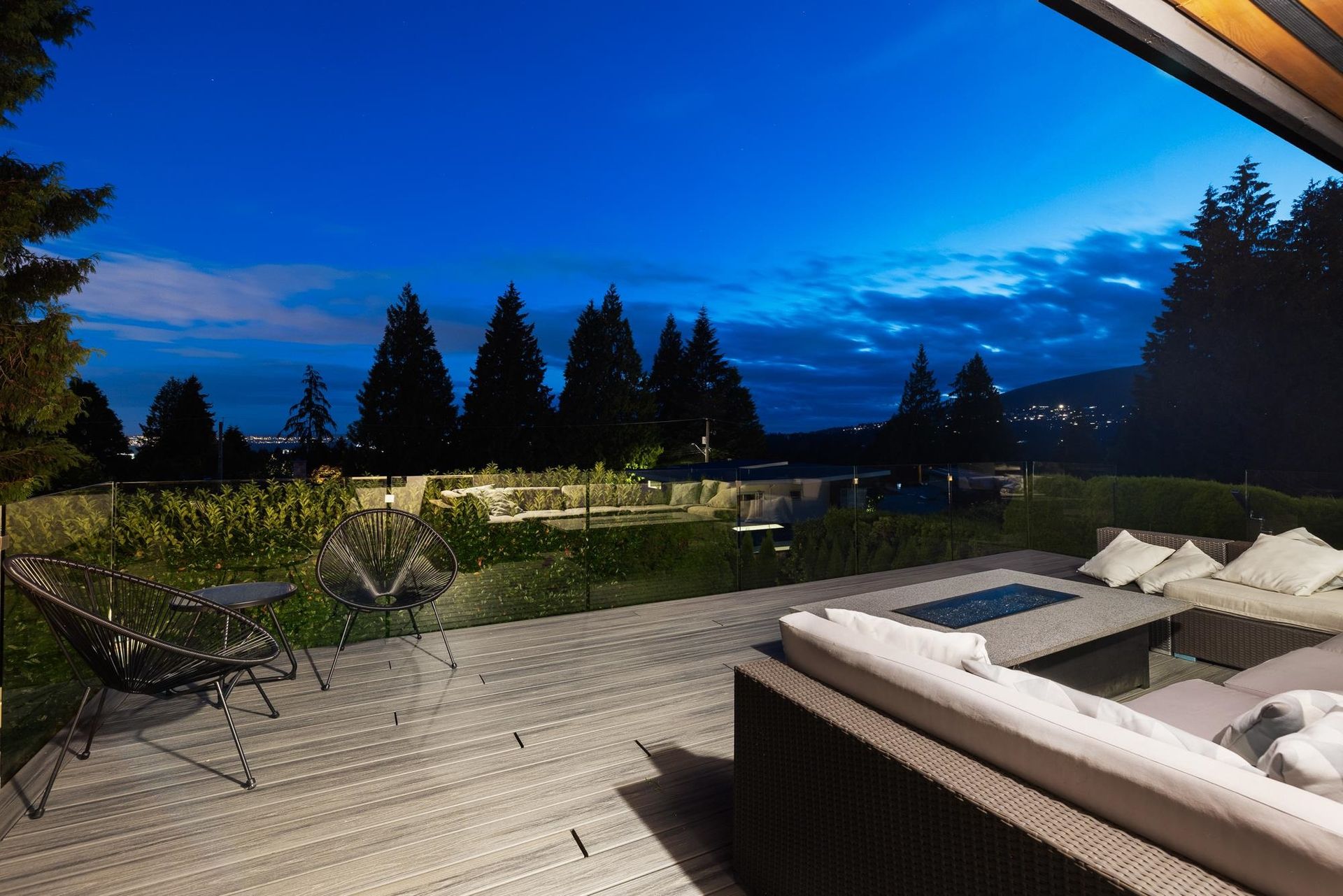 037 at 741 Winona Avenue, Canyon Heights NV, North Vancouver