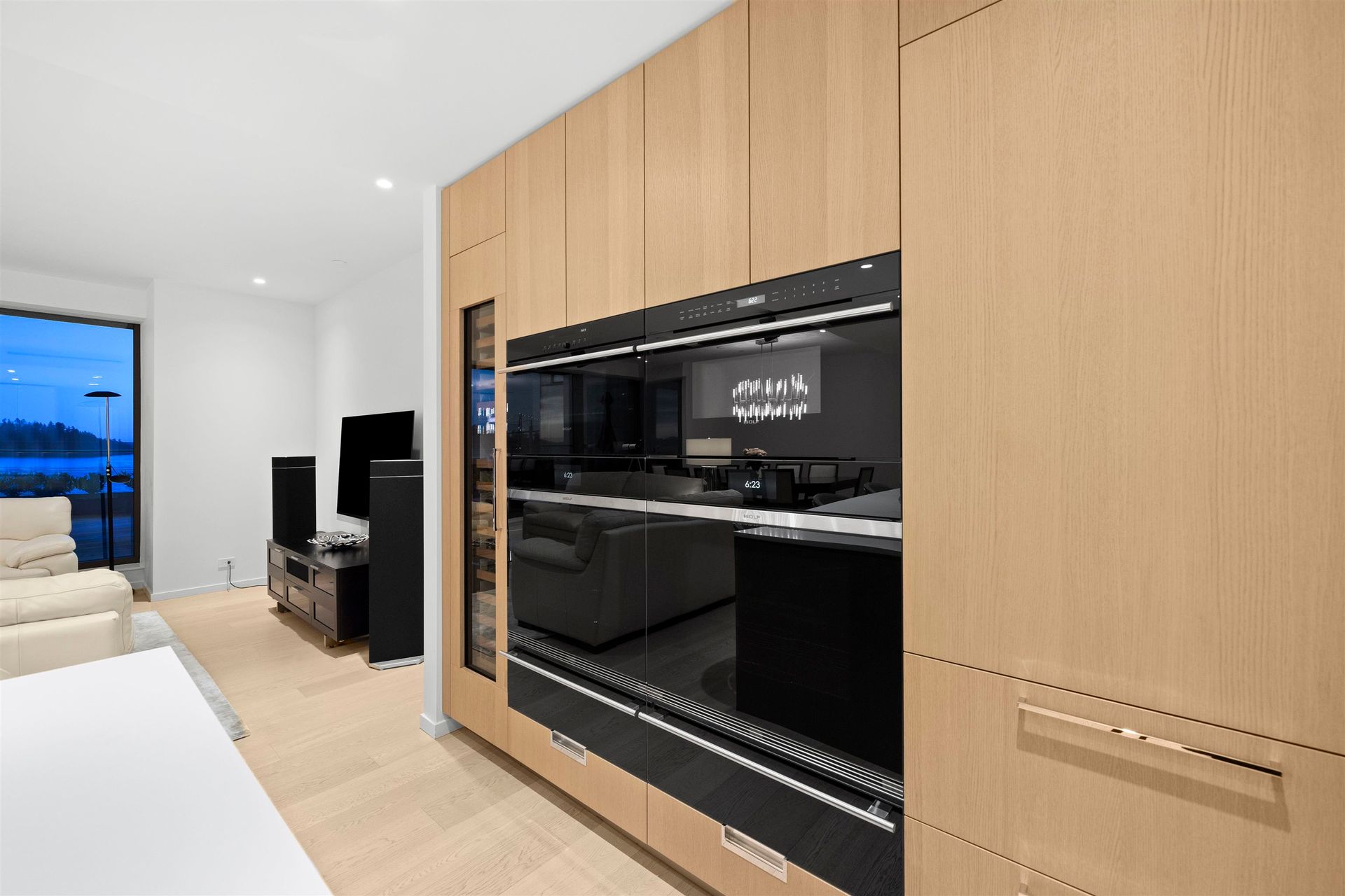 1355-012 at 405 - 1355 Bellevue Avenue, Ambleside, West Vancouver