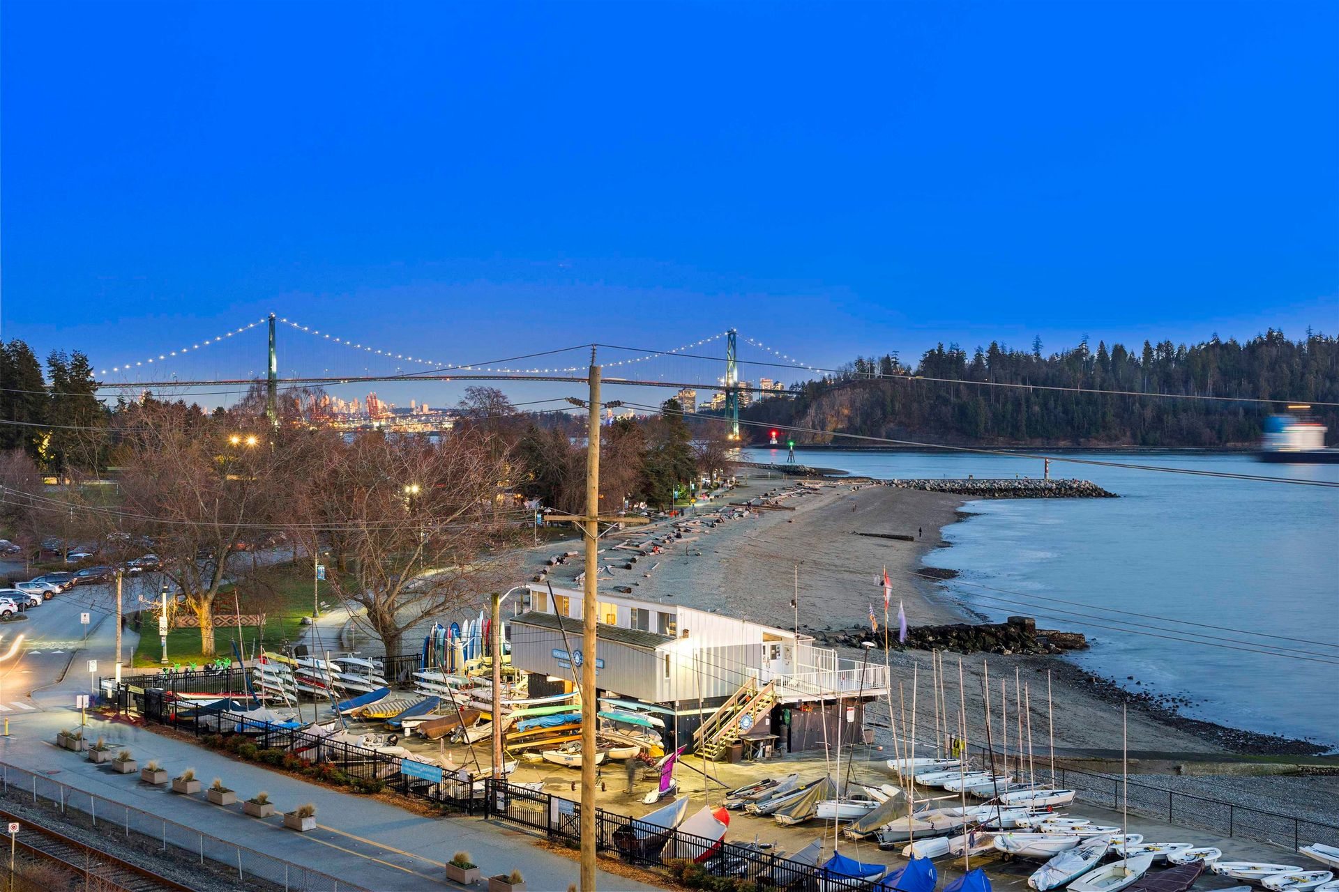 1355-034 at 405 - 1355 Bellevue Avenue, Ambleside, West Vancouver