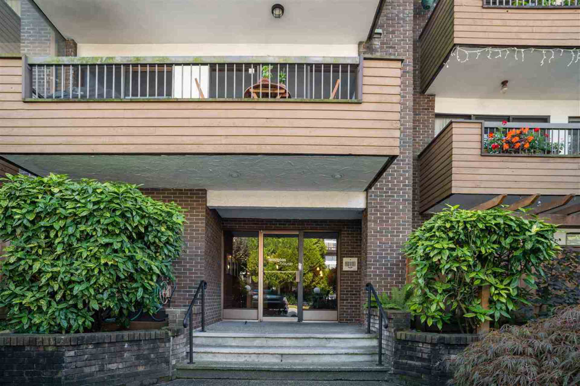 141-e-18th-street-central-lonsdale-north-vancouver-04 at 209 - 141 E 18th Street, Central Lonsdale, North Vancouver