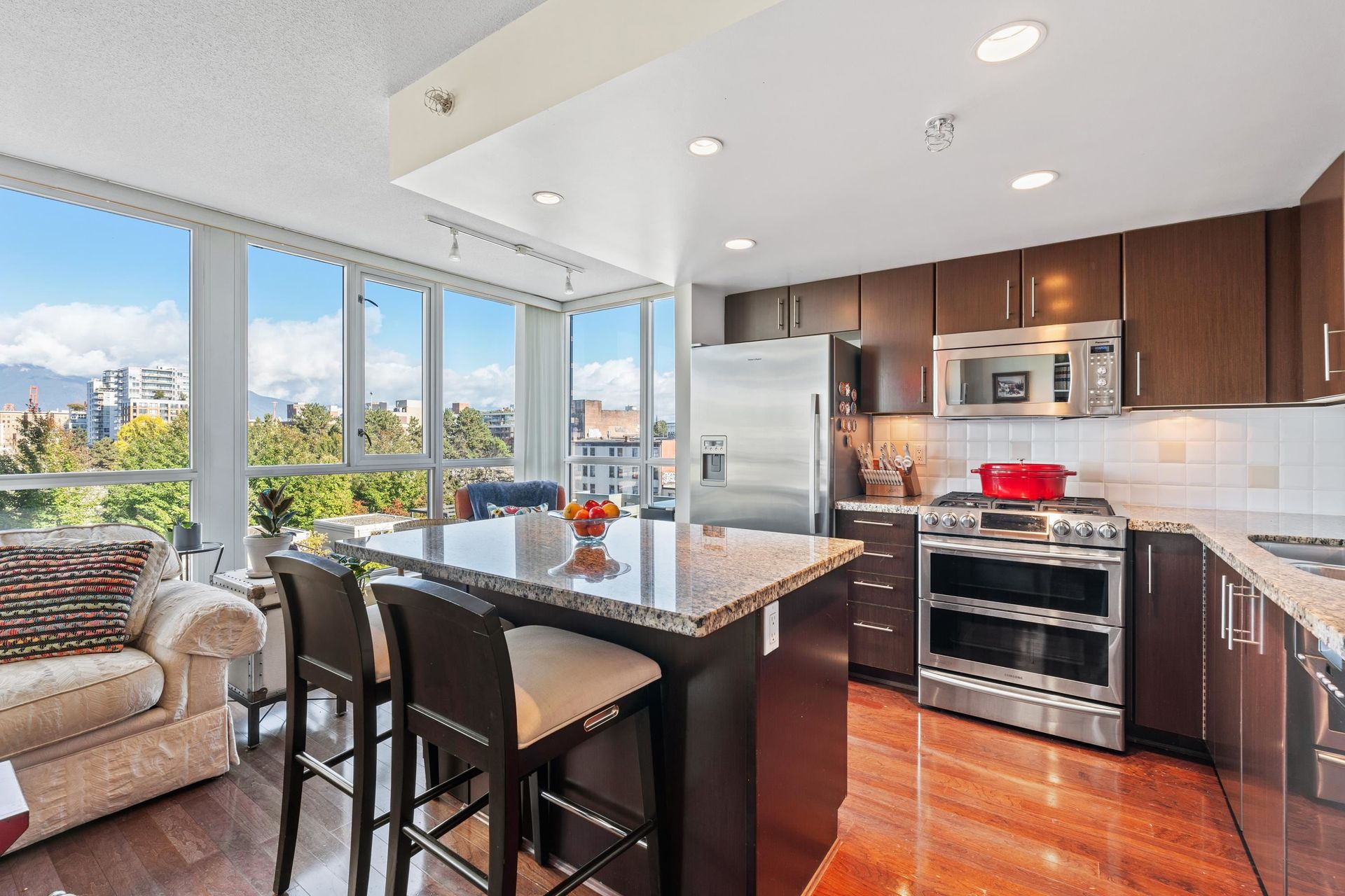 701 - 120 Milross Avenue, Downtown VE, Vancouver East  by Julie Miller - Personal Real Estate Corporation 701 - 120 Milross Avenue, Downtown VE, Vancouver East