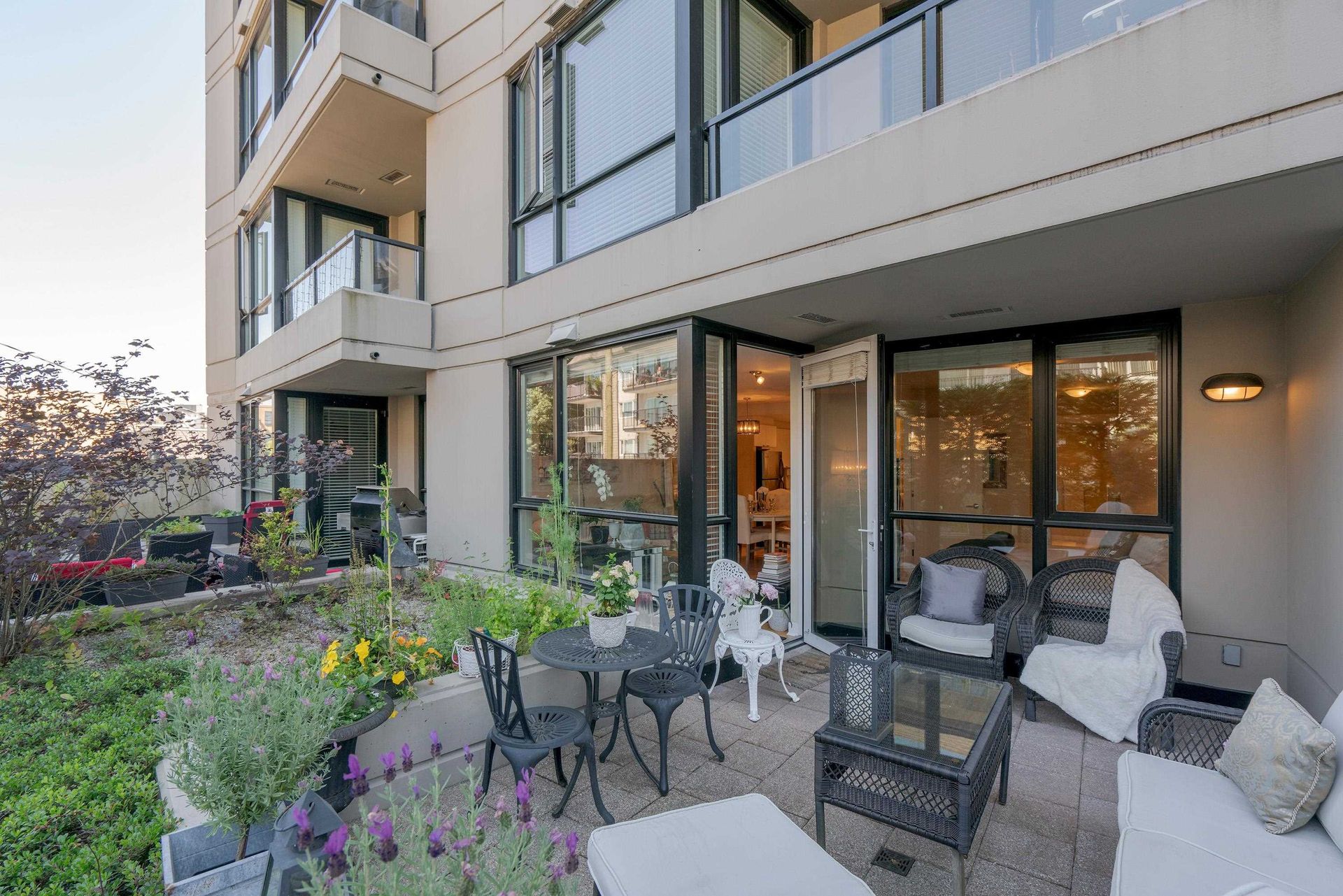 160-w-3rd-street-lower-lonsdale-north-vancouver-19 at 302 - 160 W 3rd Street, Lower Lonsdale, North Vancouver