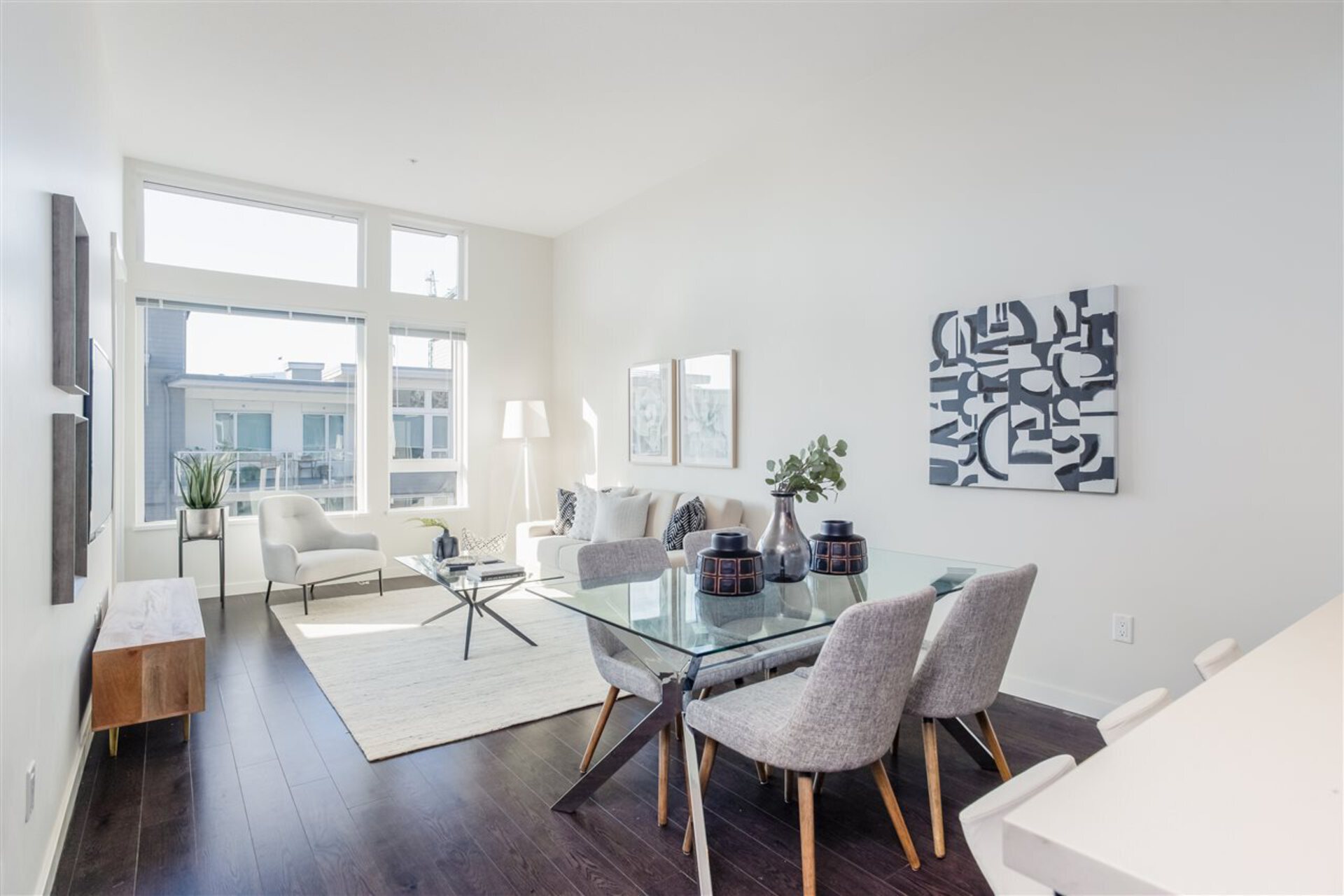 511 - 255 W 1st Street, Lower Lonsdale, North Vancouver  by Julie Miller - Personal Real Estate Corporation 511 - 255 W 1st Street, Lower Lonsdale, North Vancouver