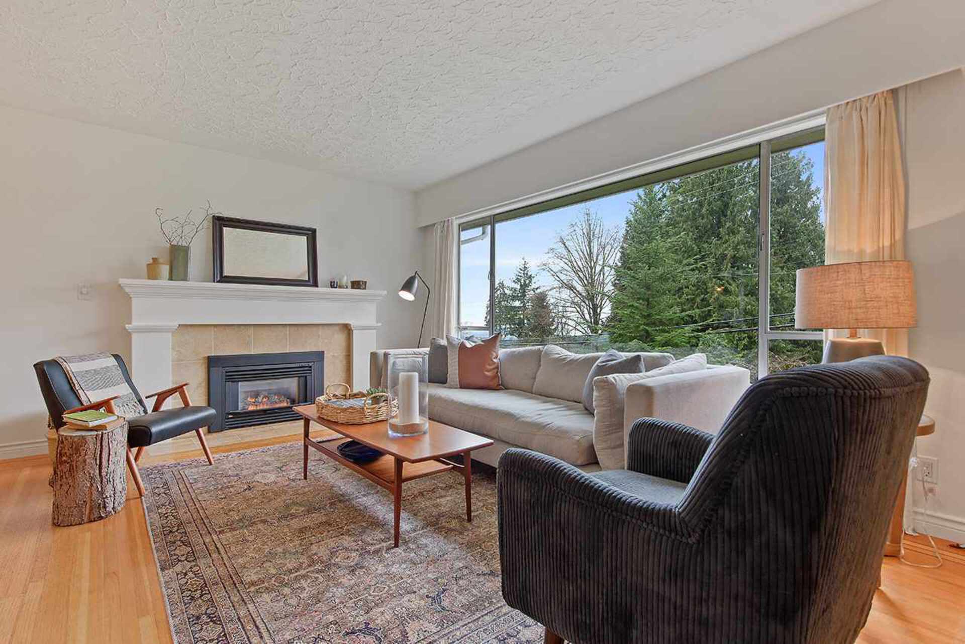 4676-skyline-drive-canyon-heights-nv-north-vancouver-02 at 4676 Skyline Drive, Canyon Heights NV, North Vancouver
