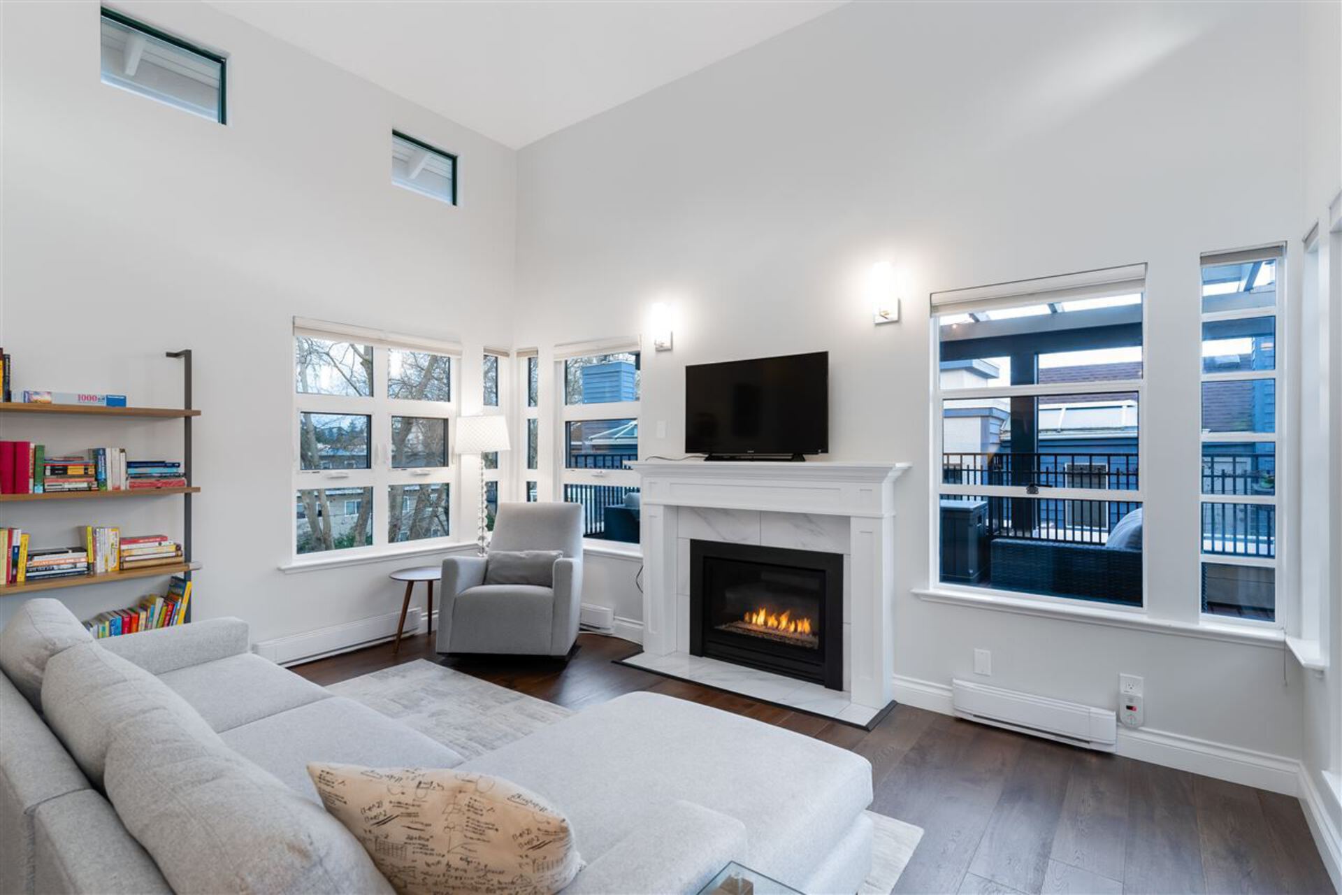 403 - 3788 W 8th Avenue, Point Grey, Vancouver West  by Julie Miller - Personal Real Estate Corporation 403 - 3788 W 8th Avenue, Point Grey, Vancouver West