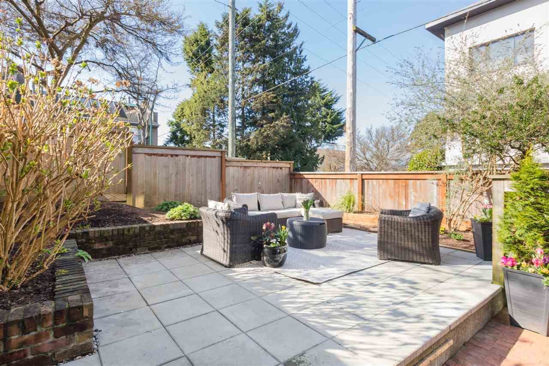 2475-york-avenue-kitsilano-vancouver-west-03 at 103 - 2475 York Avenue, Kitsilano, Vancouver West