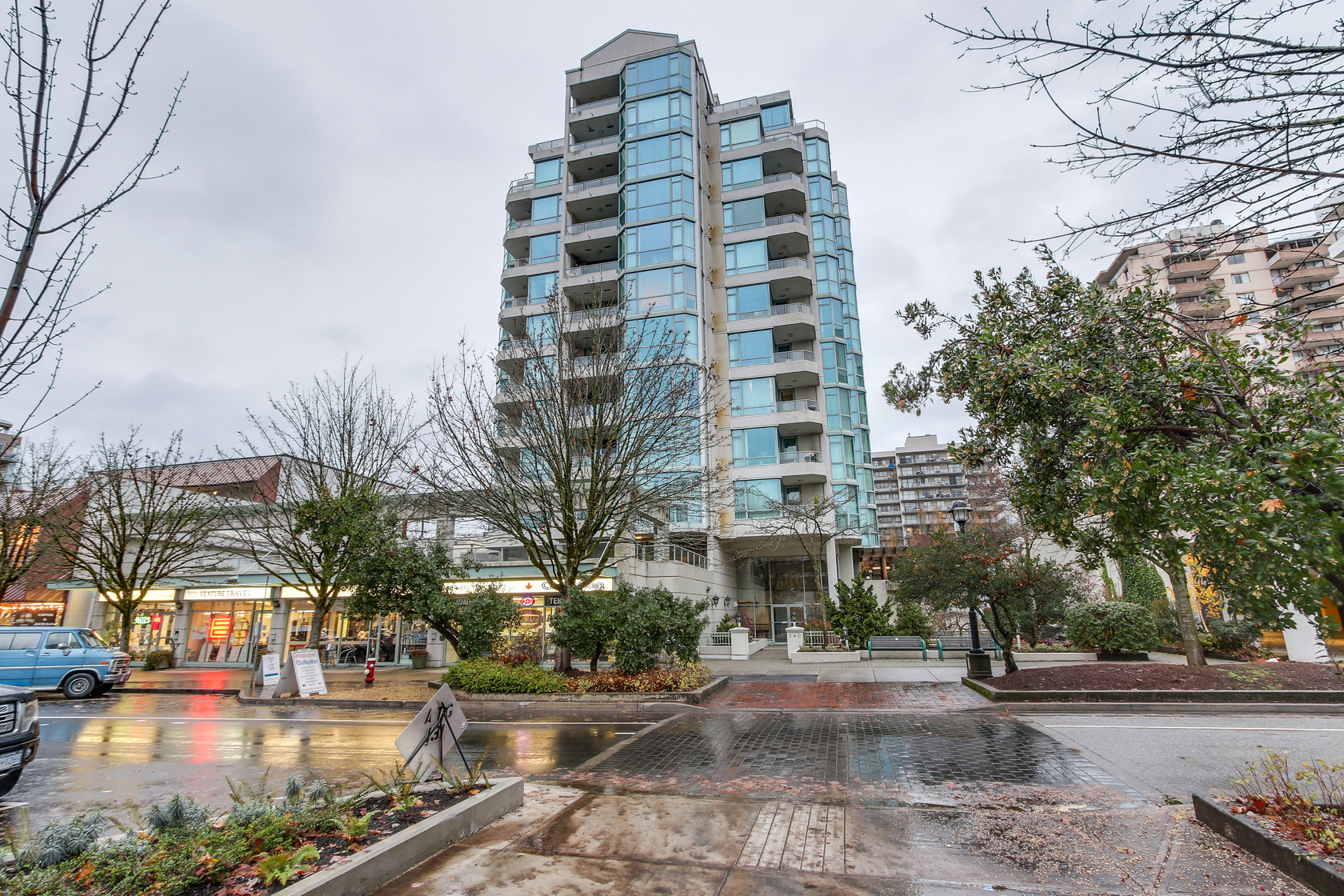 140 E 14th Street, Central Lonsdale, North Vancouver 2