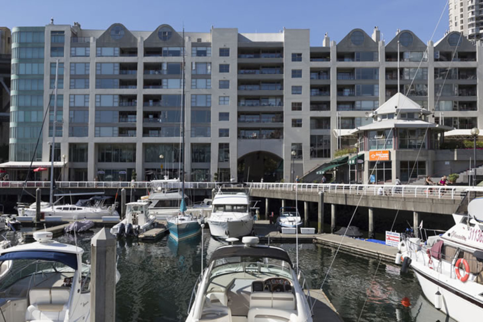 1010 Beach Avenue, Yaletown, Vancouver West 