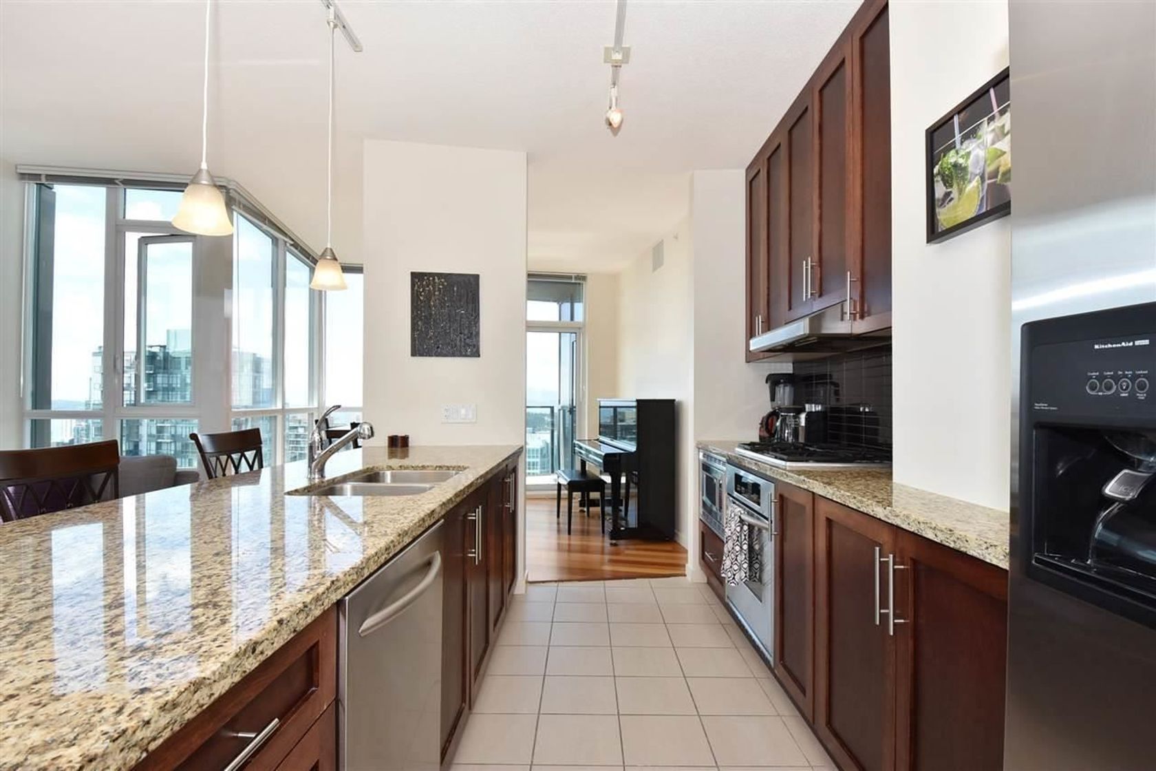 1189-melville-street-coal-harbour-vancouver-west-04 at 3704 - 1189 Melville Street, Coal Harbour, Vancouver West