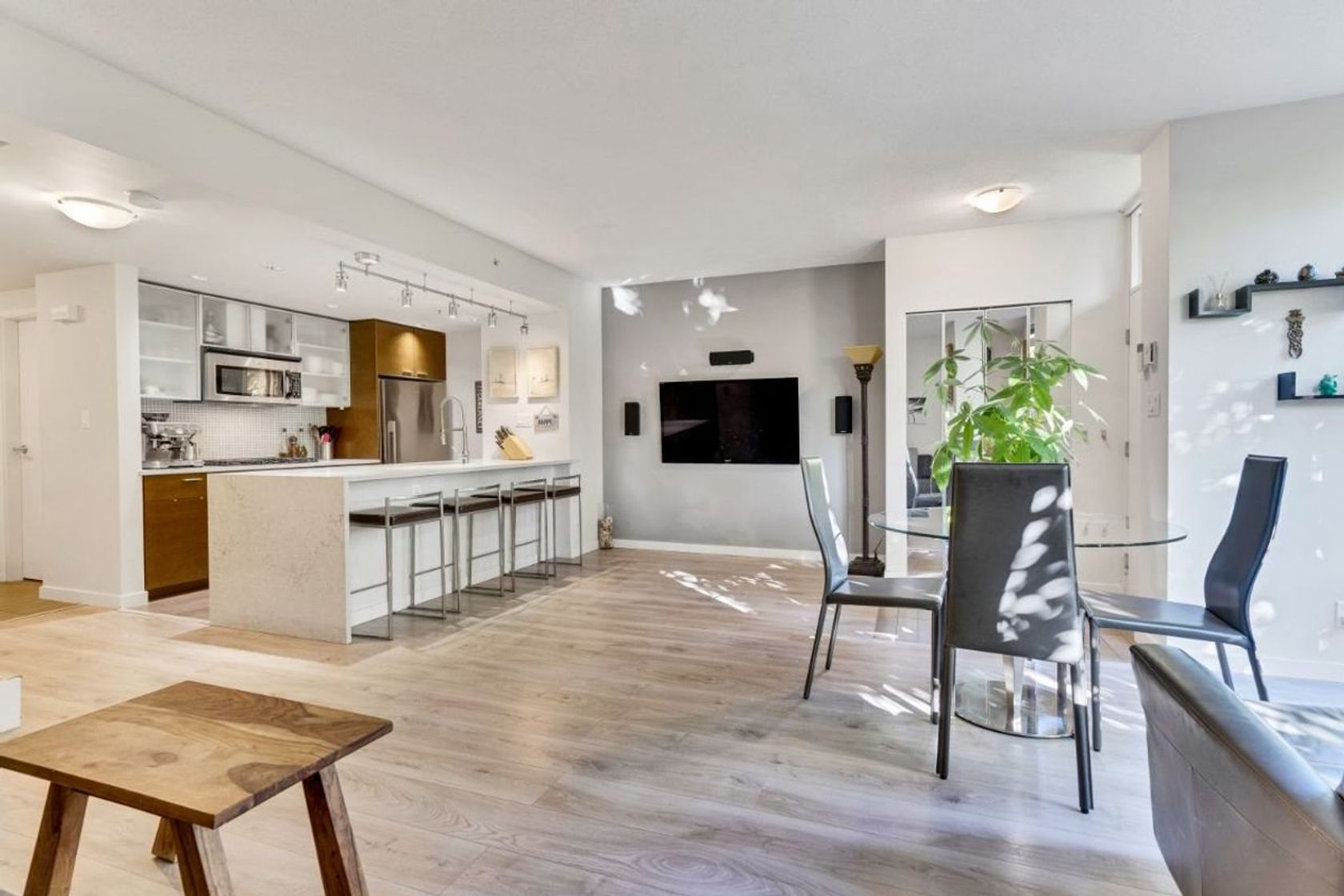 980-cooperage-way-yaletown-vancouver-west-09 at 107 - 980 Cooperage Way, Cooperage Park (Yaletown), Vancouver West