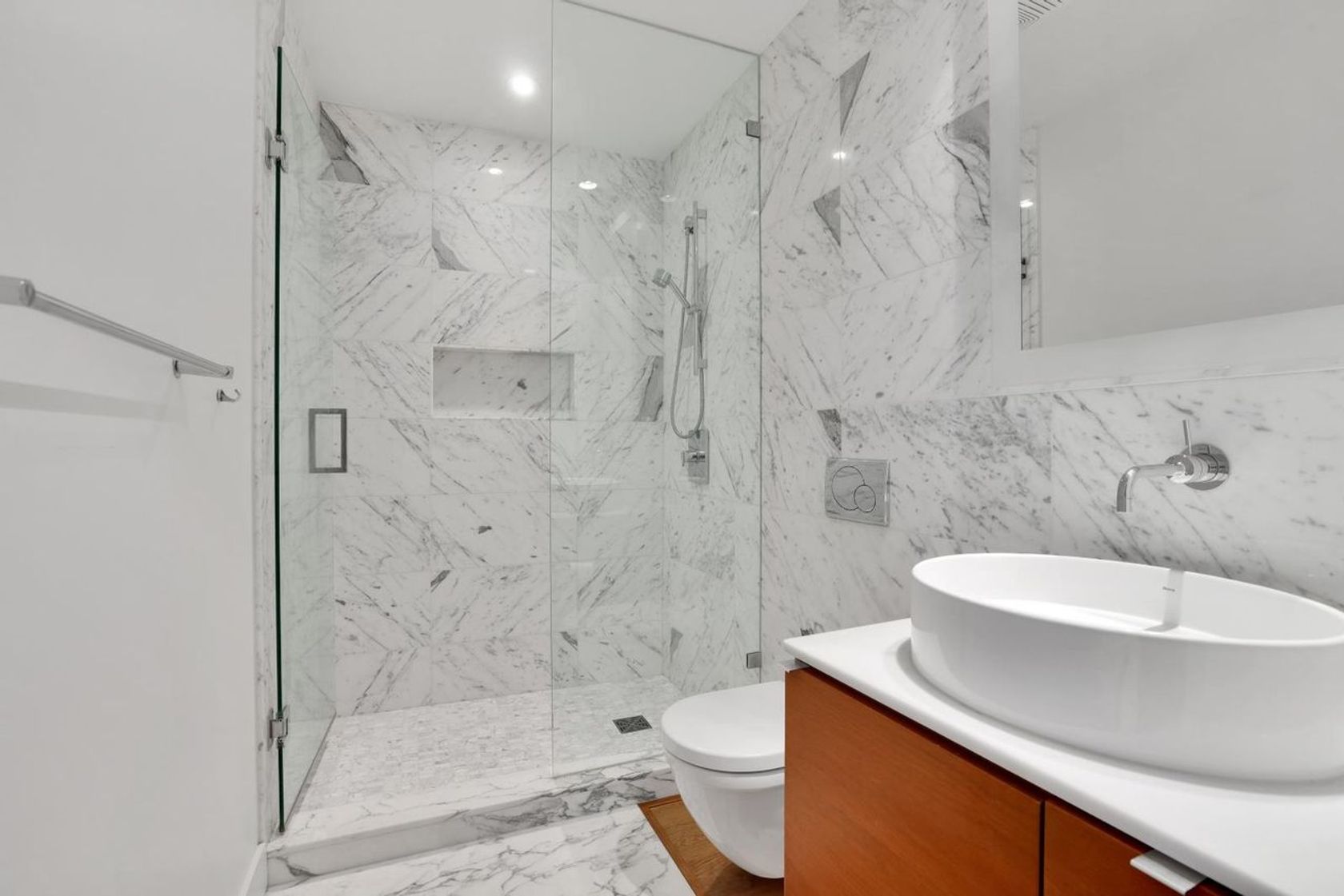 1409-w-pender-street-coal-harbour-vancouver-west-09 at 601 - 1409 W Pender Street, Coal Harbour, Vancouver West