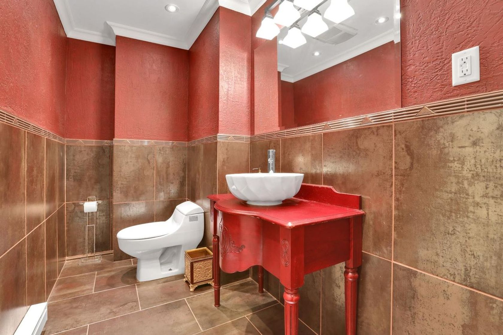 107-bonnymuir-drive-glenmore-west-vancouver-06 at 107 Bonnymuir Drive, Glenmore, West Vancouver