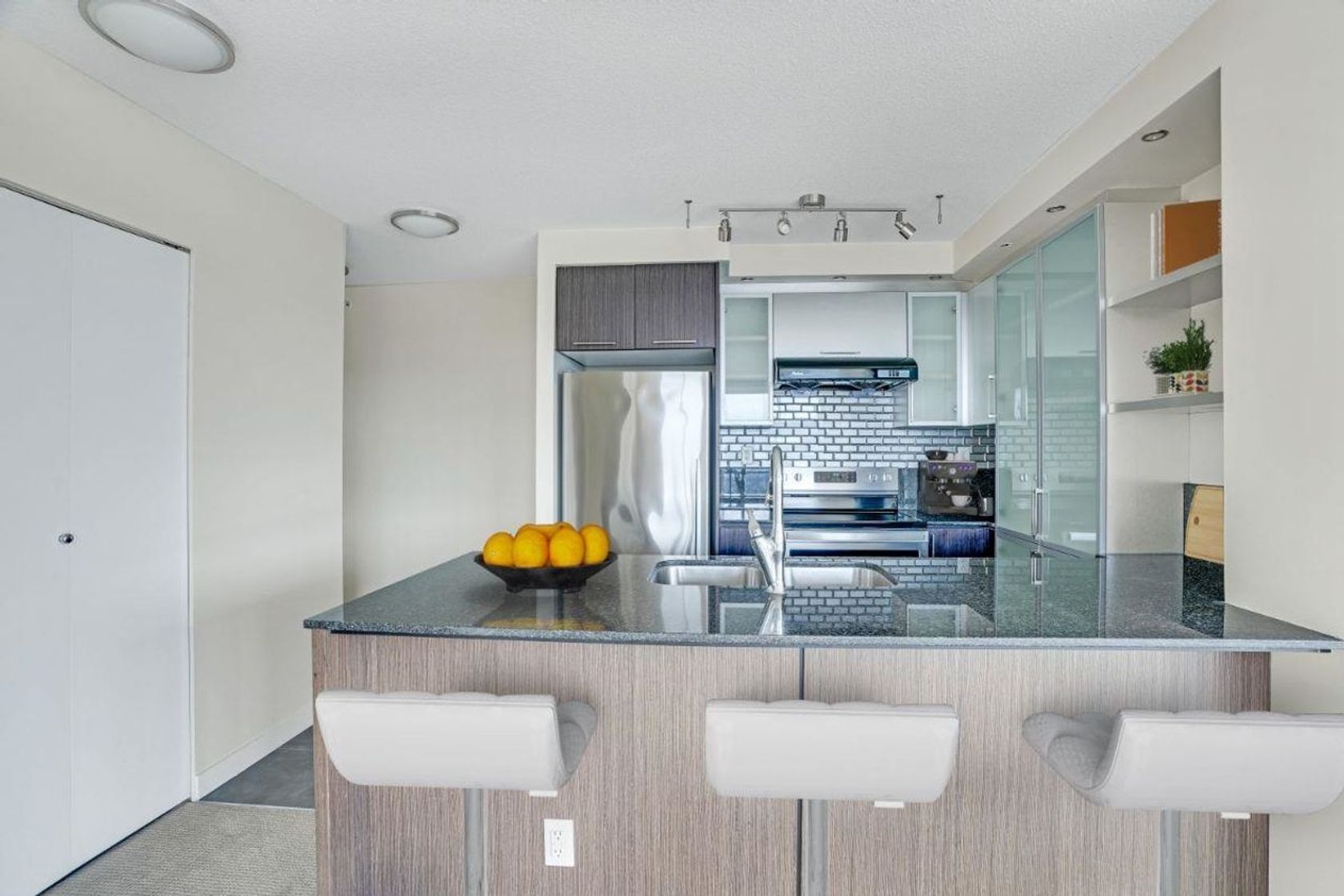 2980-atlantic-avenue-north-coquitlam-coquitlam-04 at 2207 - 2980 Atlantic Avenue, North Coquitlam, Coquitlam