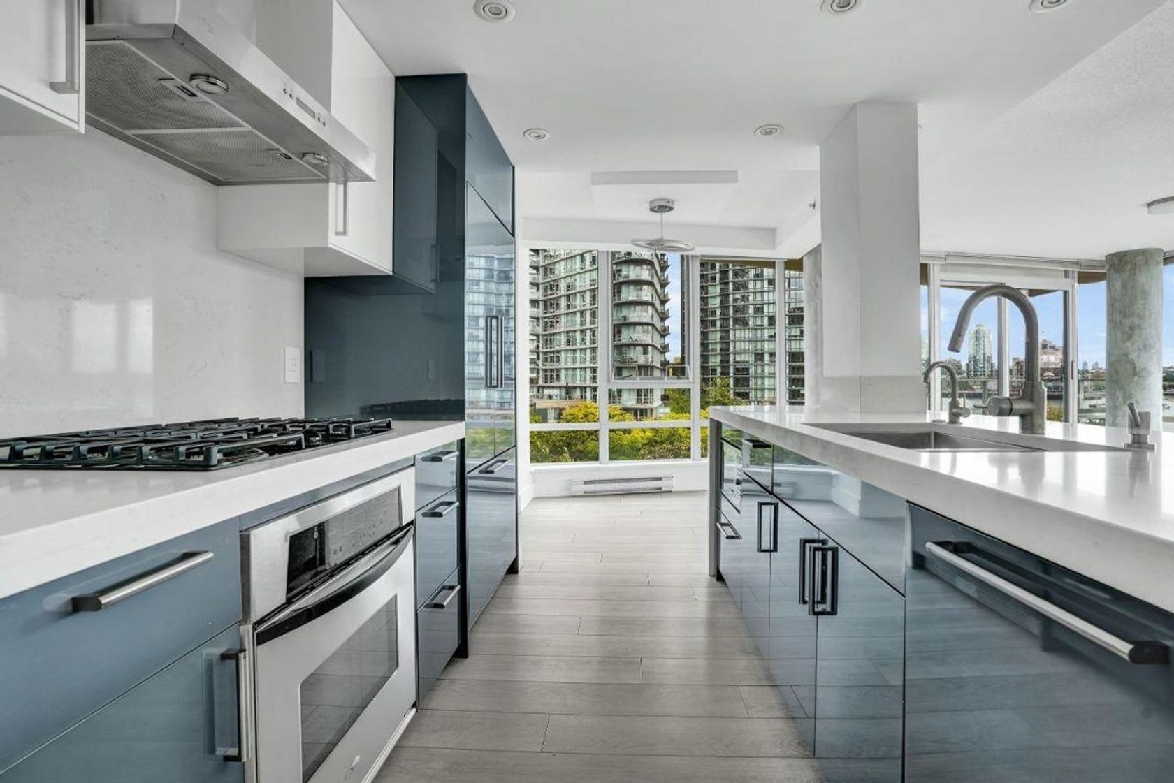 980-cooperage-way-yaletown-vancouver-west-04 at 606 - 980 Cooperage Way, Cooperage Park (Yaletown), Vancouver West