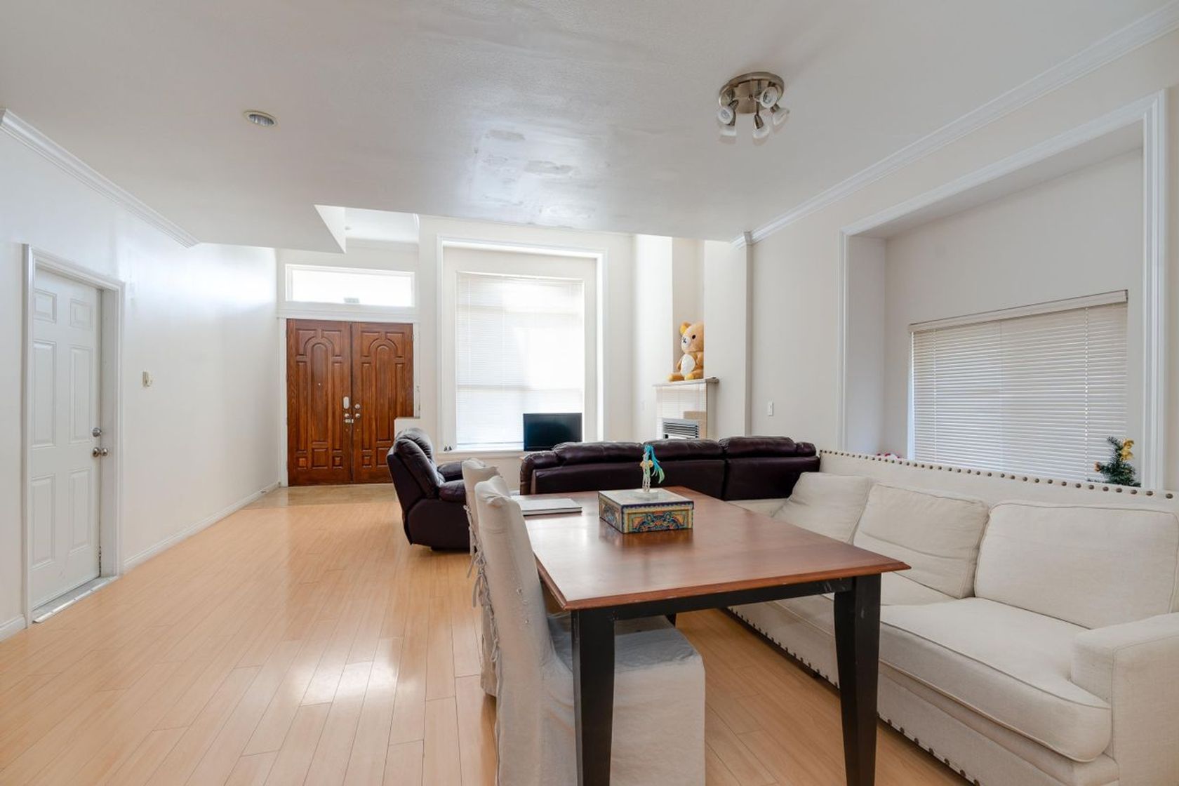 5989-rumble-street-metrotown-burnaby-south-06 at 5989 Rumble Street, Metrotown, Burnaby South