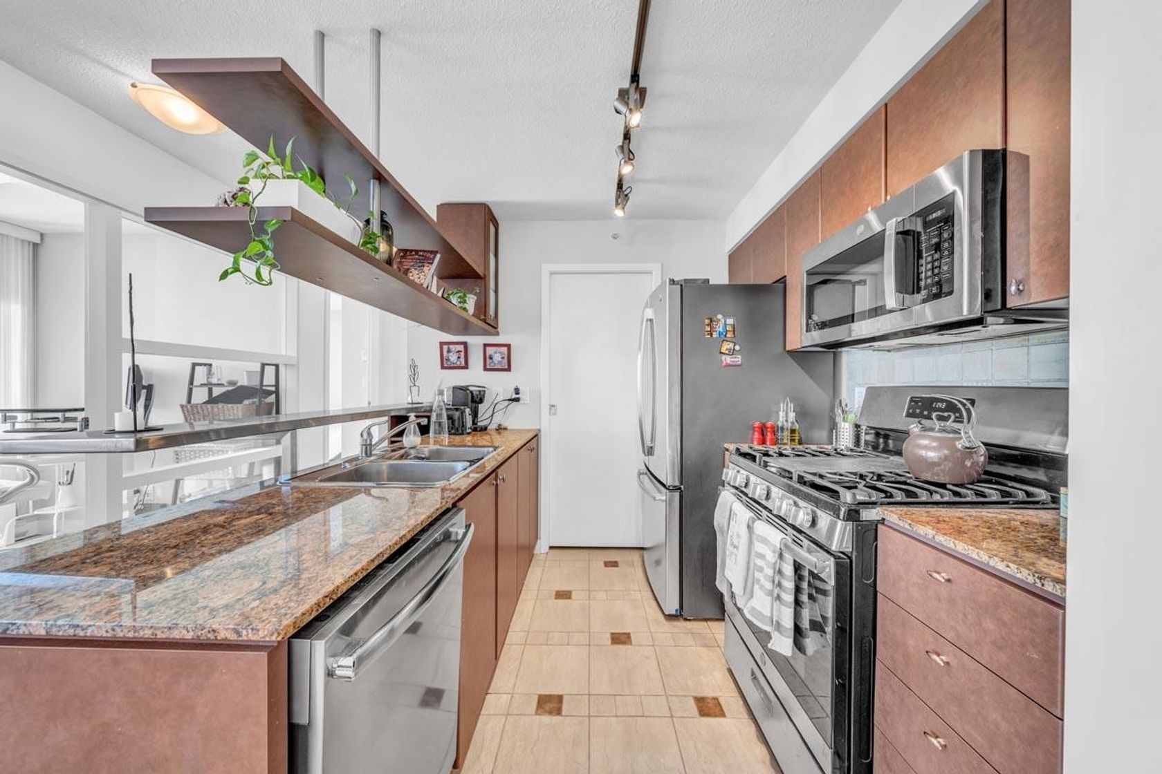 1495-richards-street-yaletown-vancouver-west-02 at 2001 - 1495 Richards Street, Yaletown, Vancouver West