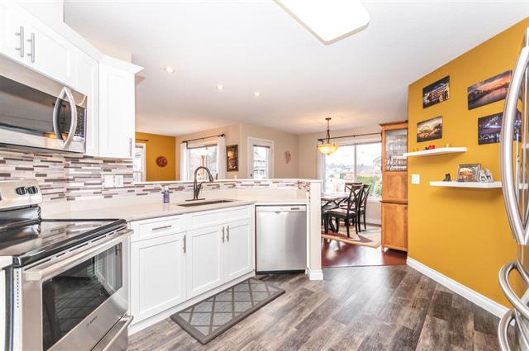 262768926-11 at 354 -  WALNUT A Harrison Lake, Harrison Hot Springs