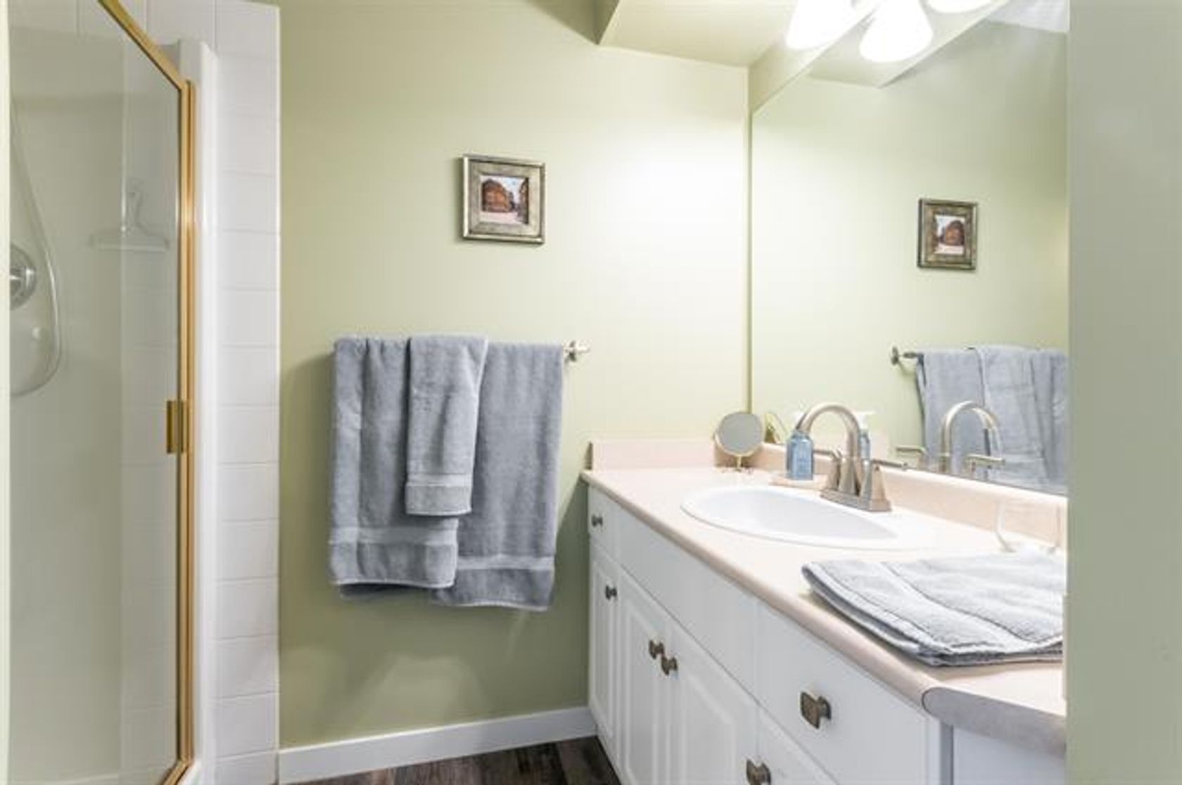 262768926-22 at 354 -  WALNUT A Harrison Lake, Harrison Hot Springs