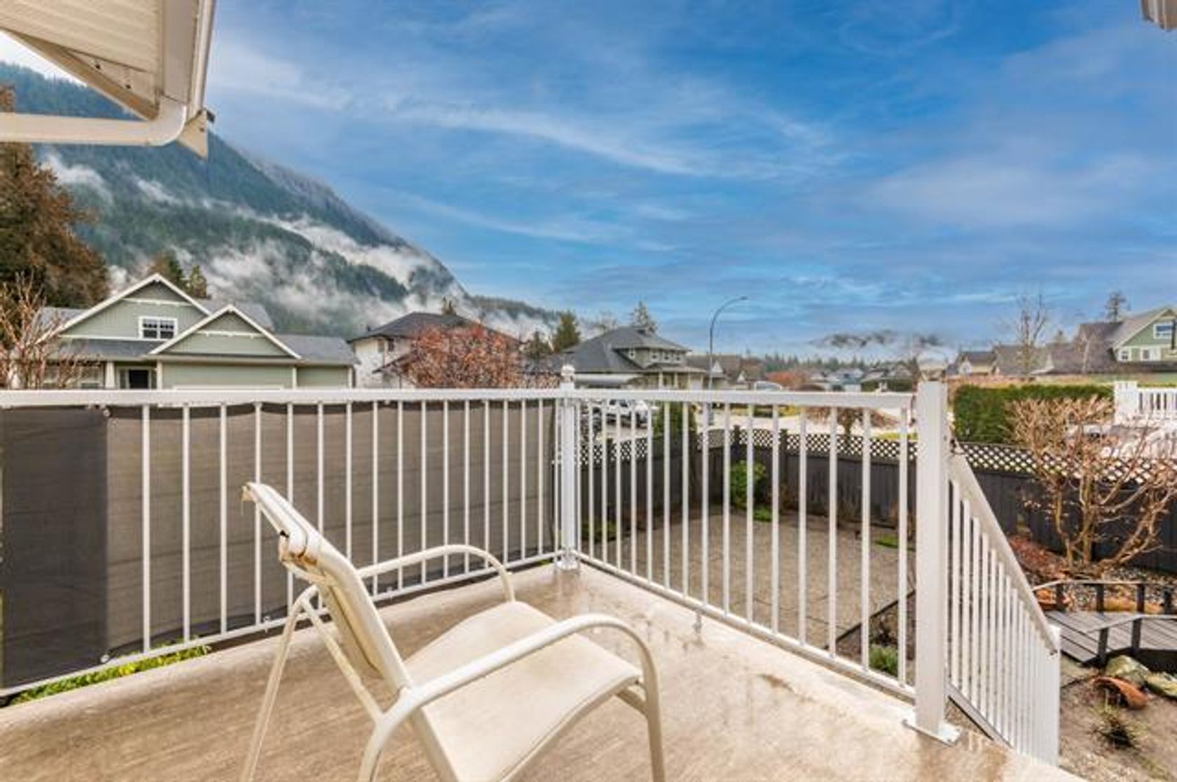 262768926-30 at 354 -  WALNUT A Harrison Lake, Harrison Hot Springs