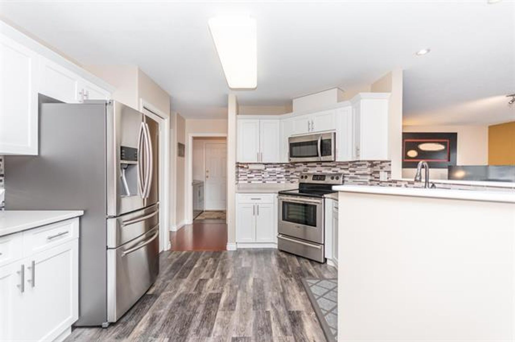 262768926-9 at 354 -  WALNUT A Harrison Lake, Harrison Hot Springs