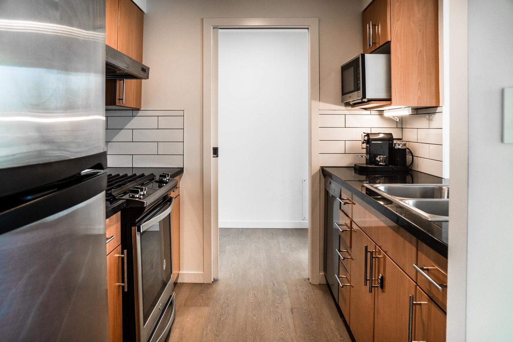 193-aquarius-mews-yaletown-vancouver-west-09 at 1605 - 193 Aquarius Mews, False Creek-Yaletown (Yaletown), Vancouver West