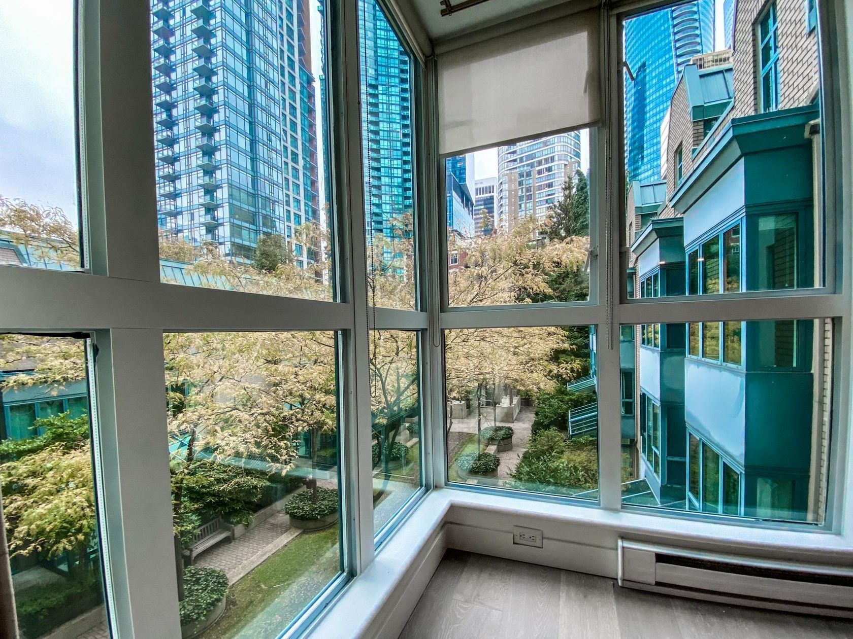 1238-melville-street-coal-harbour-vancouver-west-05 at 406 - 1238 Melville Street, Coal Harbour, Vancouver West