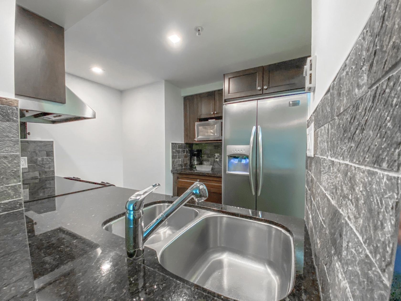 1238-melville-street-coal-harbour-vancouver-west-07 at 406 - 1238 Melville Street, Coal Harbour, Vancouver West