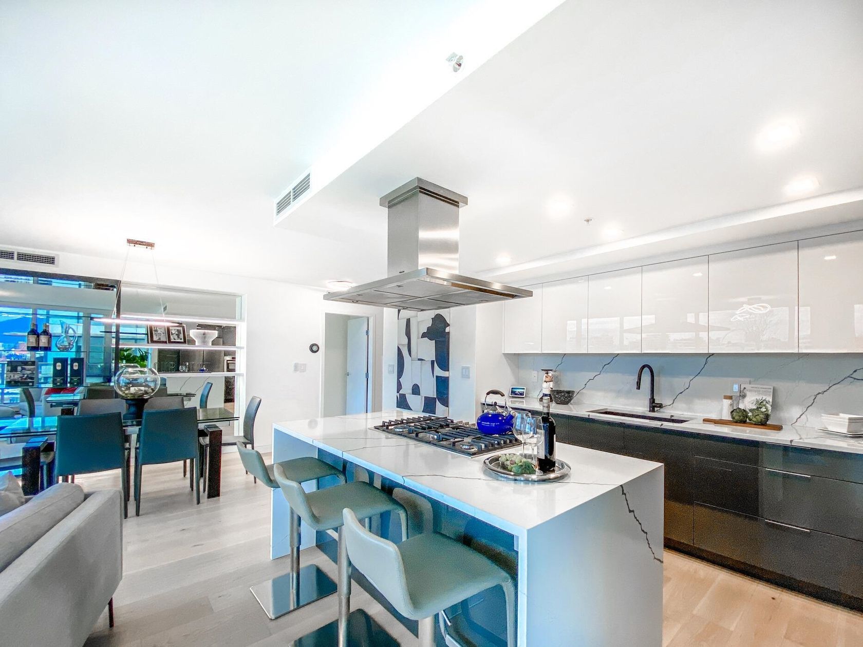 8-smithe-mews-yaletown-vancouver-west-03 at 1201 - 8 Smithe Mews, Cooperage Park (Yaletown), Vancouver West