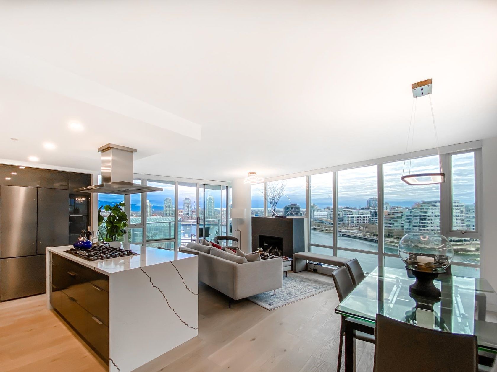 8-smithe-mews-yaletown-vancouver-west-05 at 1201 - 8 Smithe Mews, Cooperage Park (Yaletown), Vancouver West