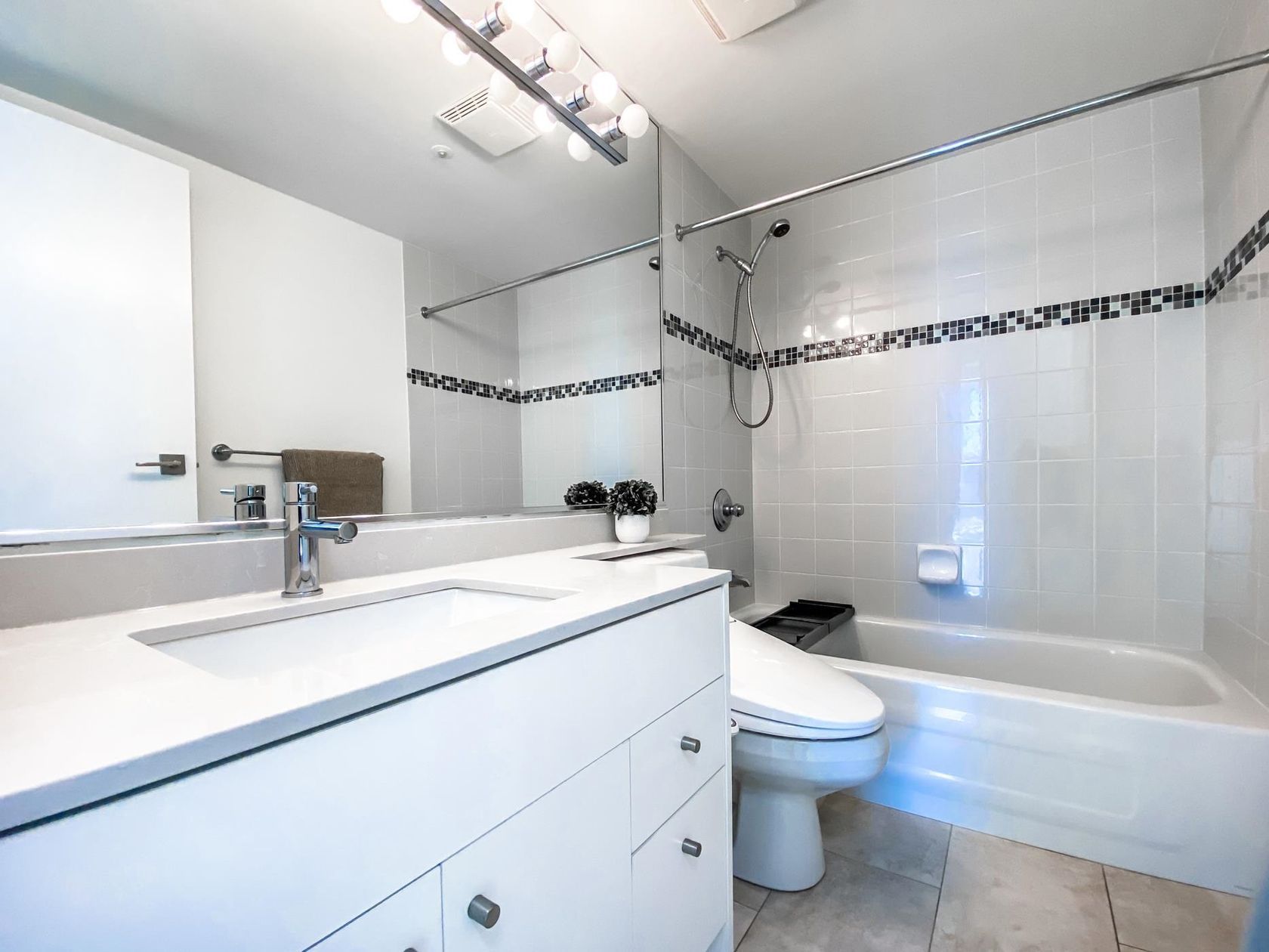 1009-expo-boulevard-yaletown-vancouver-west-12-1 at 1705 - 1009 Expo Boulevard, Yaletown, Vancouver West