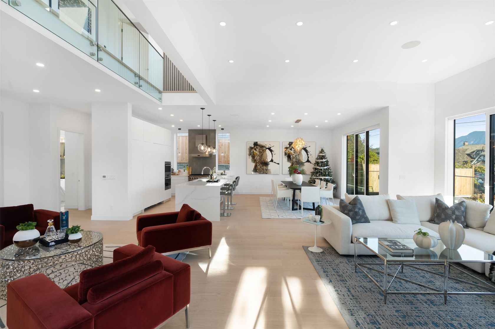 519-roslyn-boulevard-dollarton-north-vancouver-03 at 519 Roslyn Boulevard, Dollarton, North Vancouver