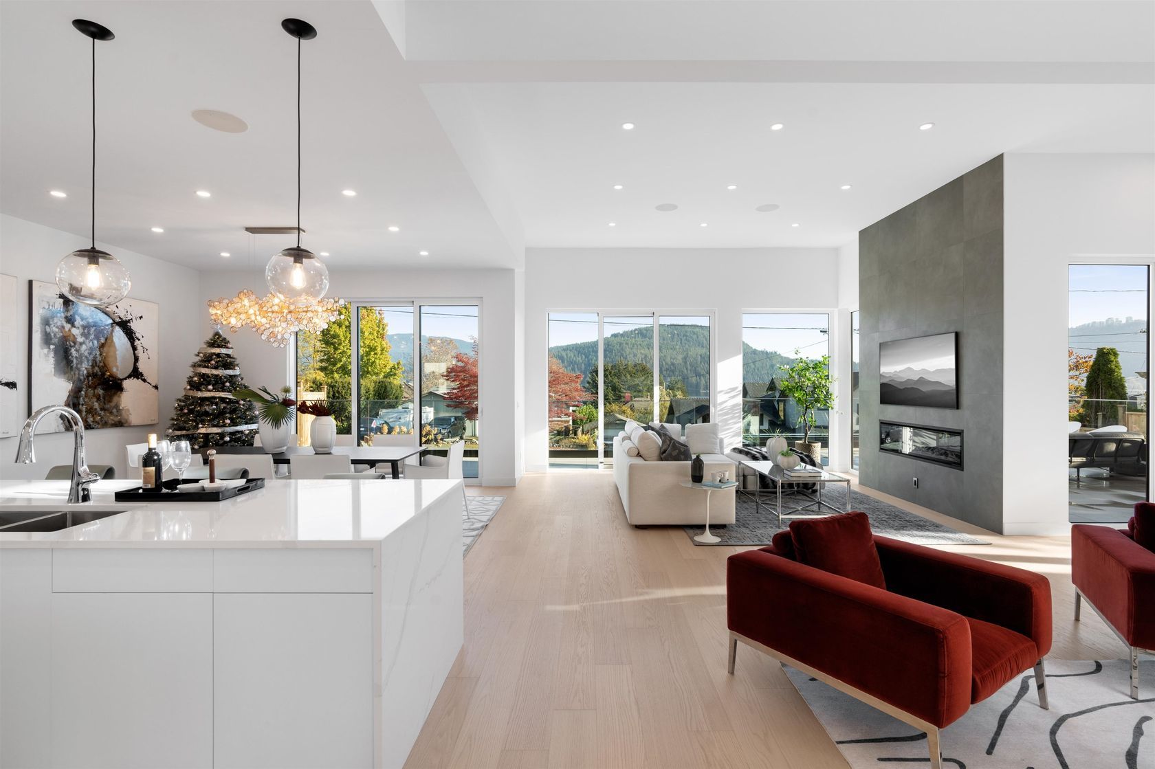 519-roslyn-boulevard-dollarton-north-vancouver-04 at 519 Roslyn Boulevard, Dollarton, North Vancouver