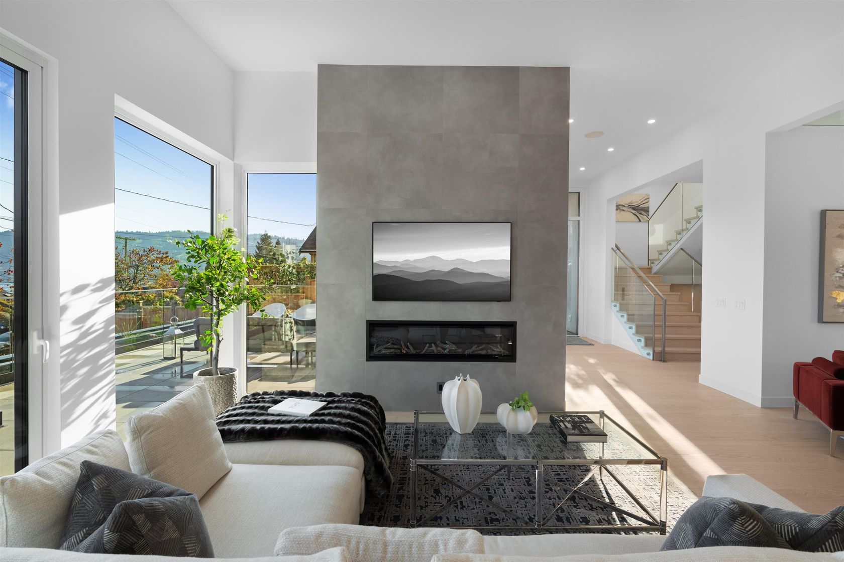 519-roslyn-boulevard-dollarton-north-vancouver-06 at 519 Roslyn Boulevard, Dollarton, North Vancouver