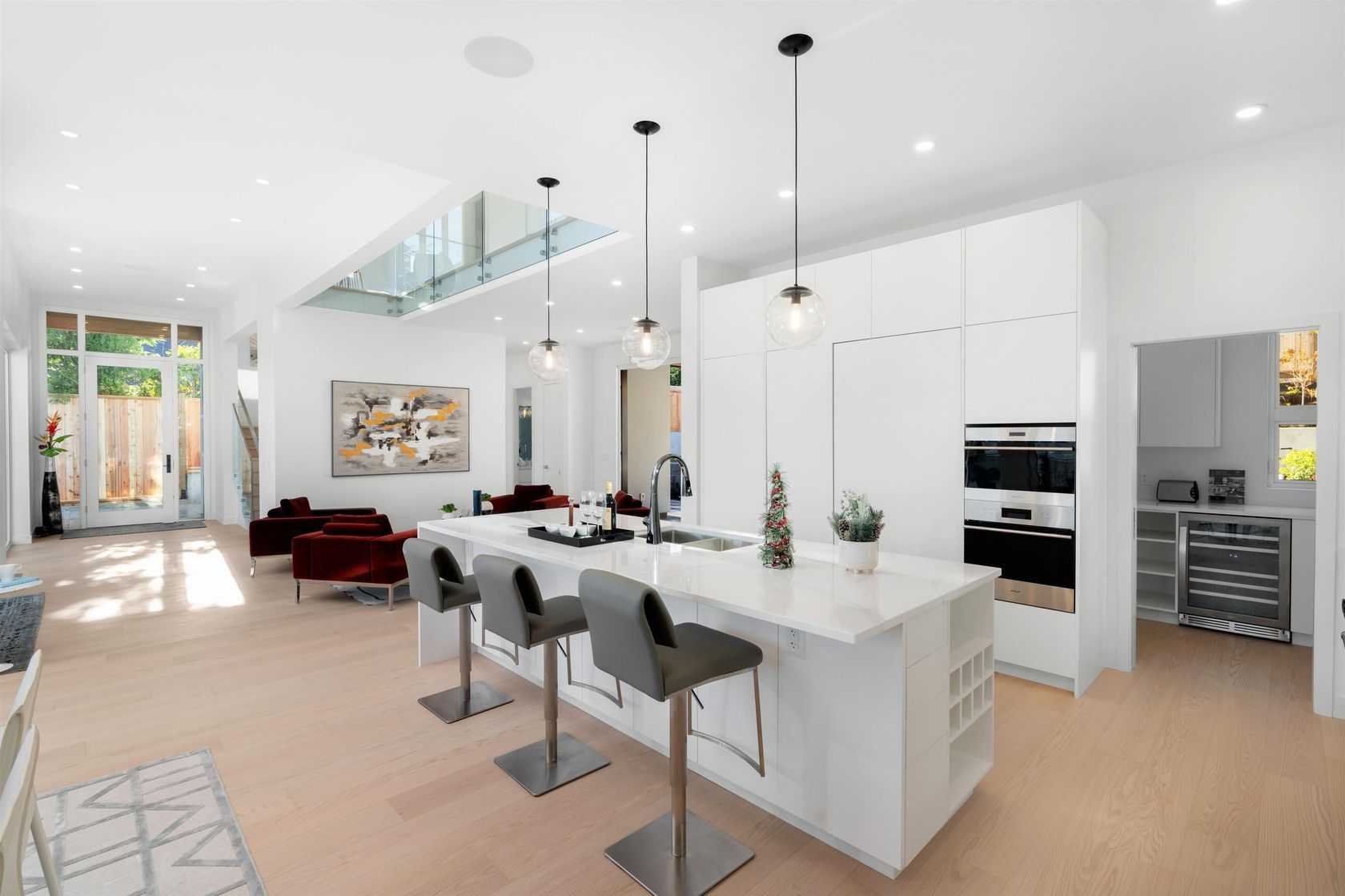 519-roslyn-boulevard-dollarton-north-vancouver-08 at 519 Roslyn Boulevard, Dollarton, North Vancouver