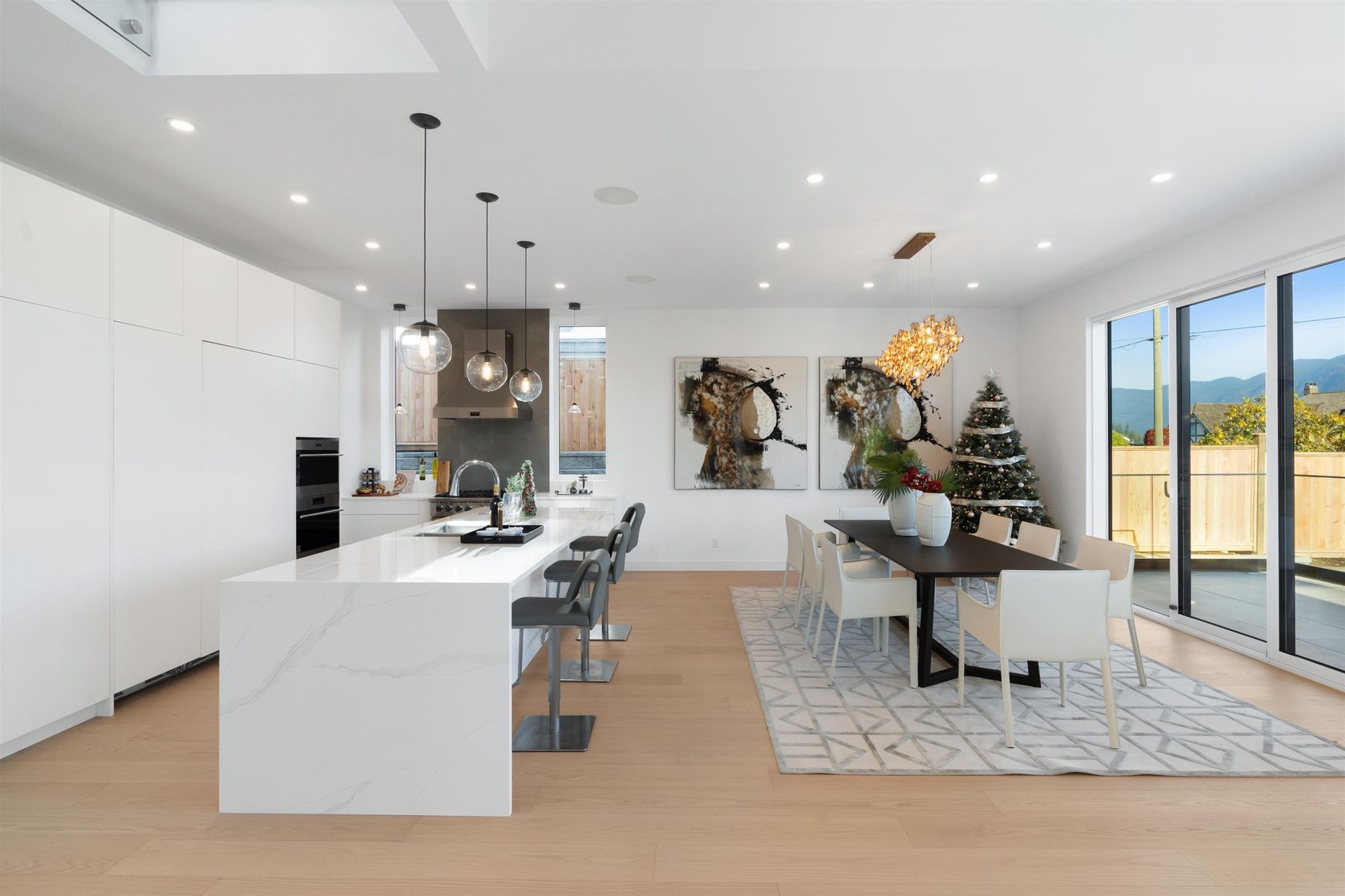 519-roslyn-boulevard-dollarton-north-vancouver-09 at 519 Roslyn Boulevard, Dollarton, North Vancouver