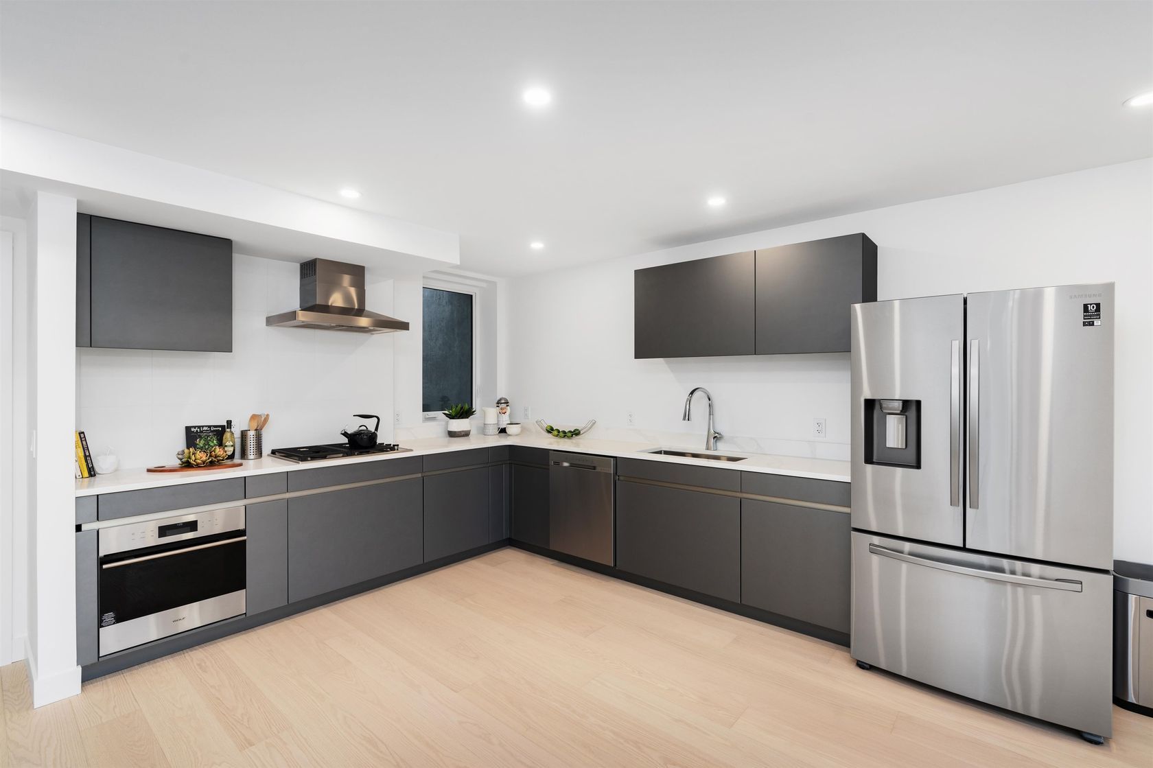 519-roslyn-boulevard-dollarton-north-vancouver-33 at 519 Roslyn Boulevard, Dollarton, North Vancouver