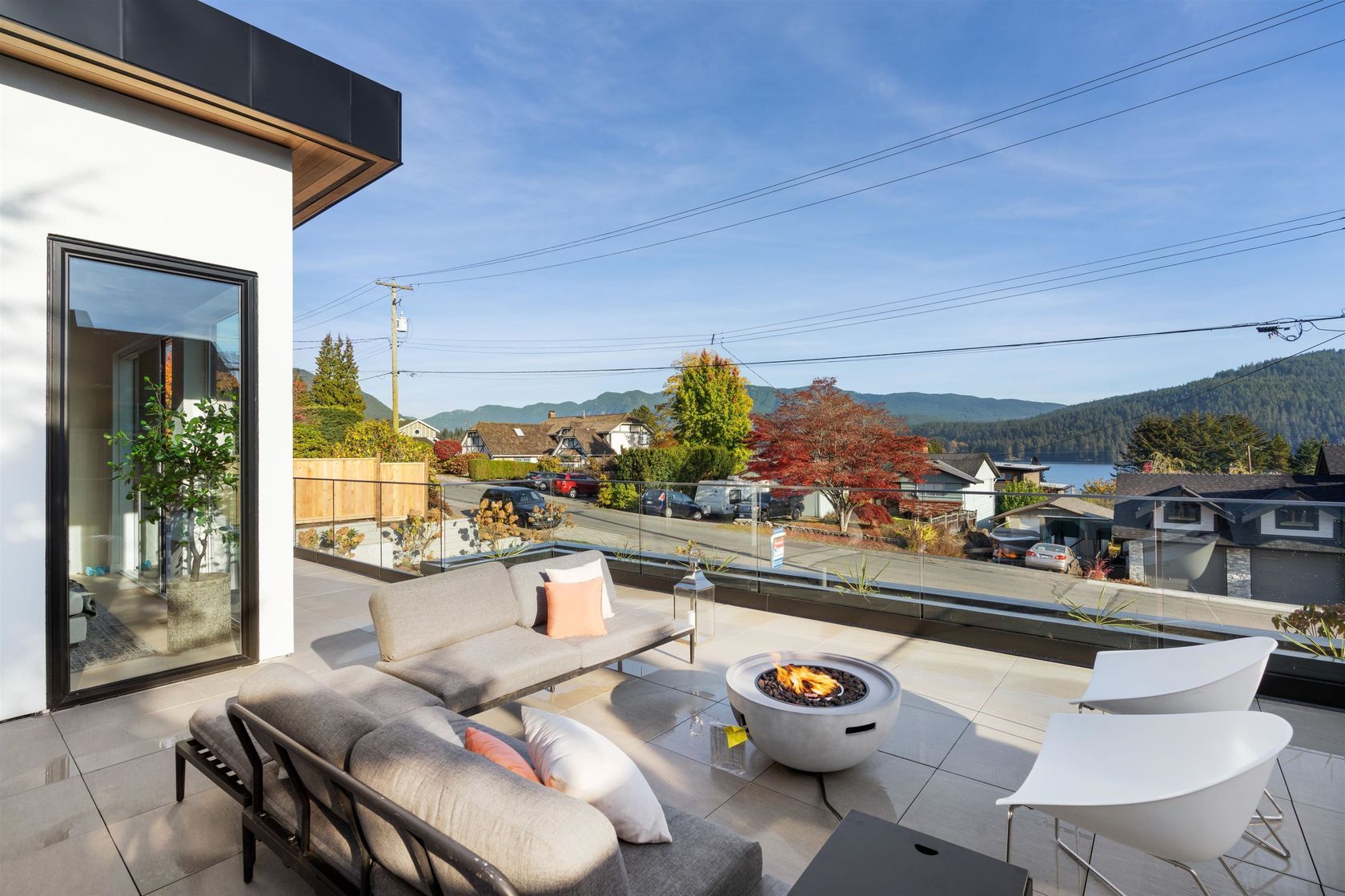 519-roslyn-boulevard-dollarton-north-vancouver-39 at 519 Roslyn Boulevard, Dollarton, North Vancouver