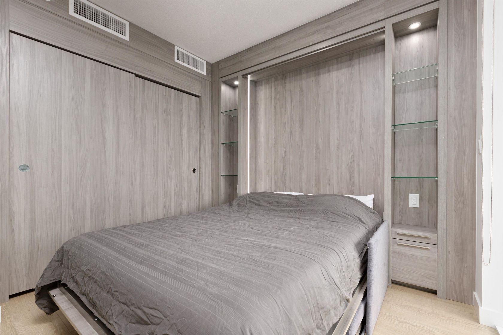 89-nelson-street-yaletown-vancouver-west-06 at 1586 - 89 Nelson Street, Cooperage Park (Yaletown), Vancouver West