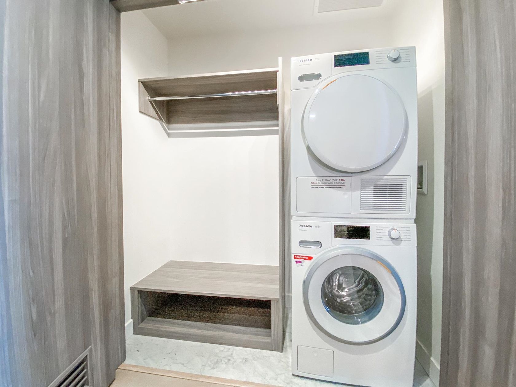 89-nelson-street-yaletown-vancouver-west-13 at 1586 - 89 Nelson Street, Cooperage Park (Yaletown), Vancouver West