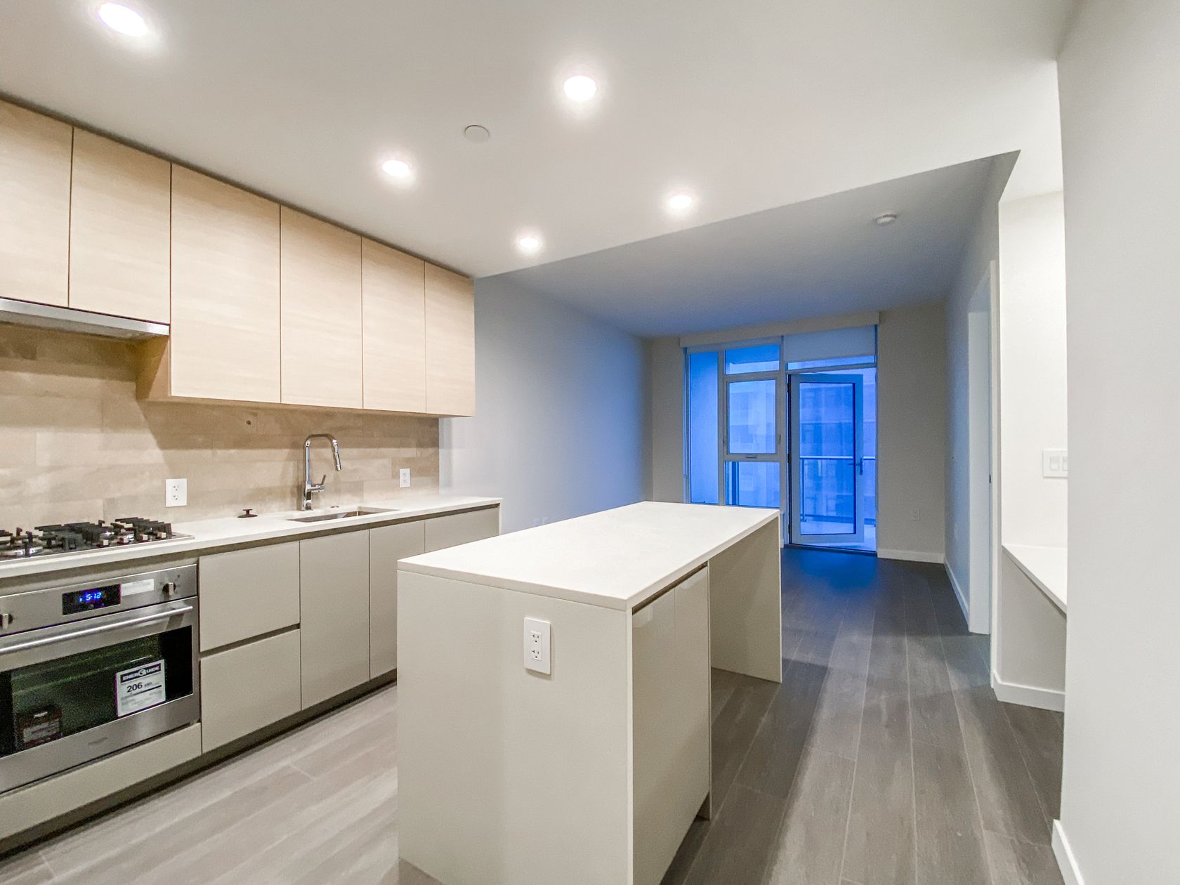 3703 - 4168 Lougheed Highway, Brentwood Park, Burnaby North 