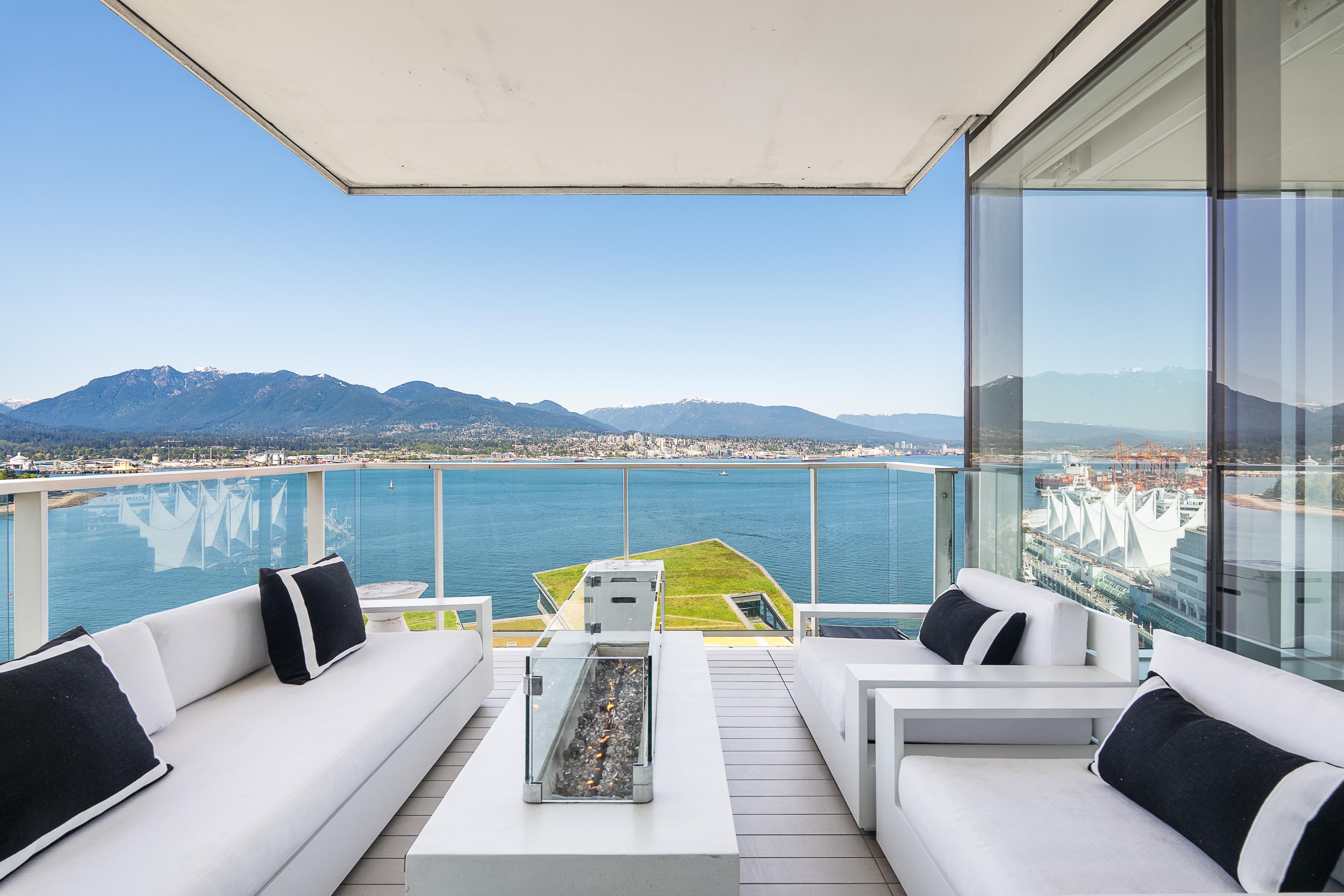 2409 - 1011 Cordova Street, Coal Harbour, Vancouver West 