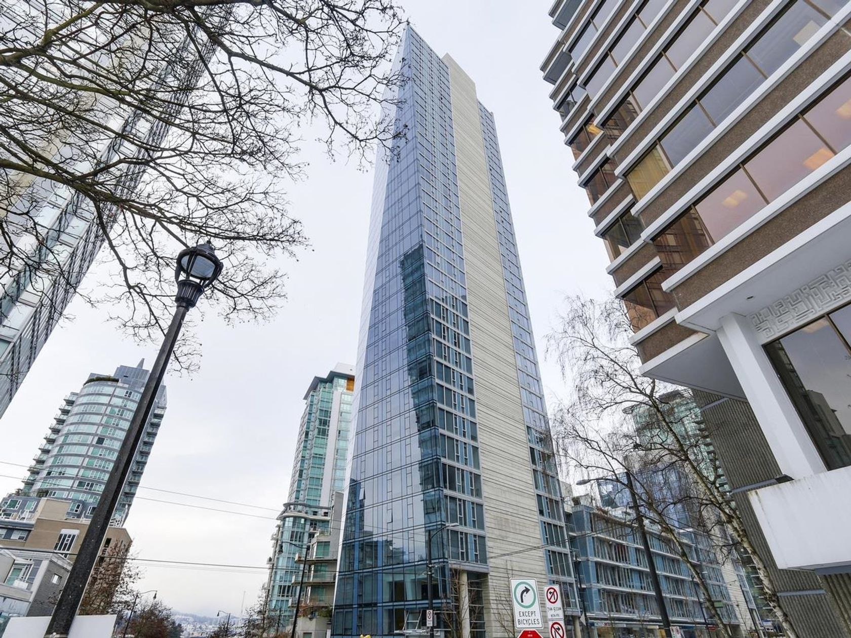 302 - 1499 W Pender Street, Coal Harbour, Vancouver West 