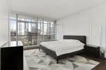 19 at 701 - 426 Beach Crescent, Yaletown, Vancouver West