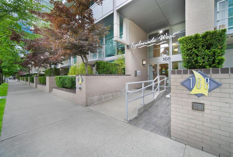 Esplanade West